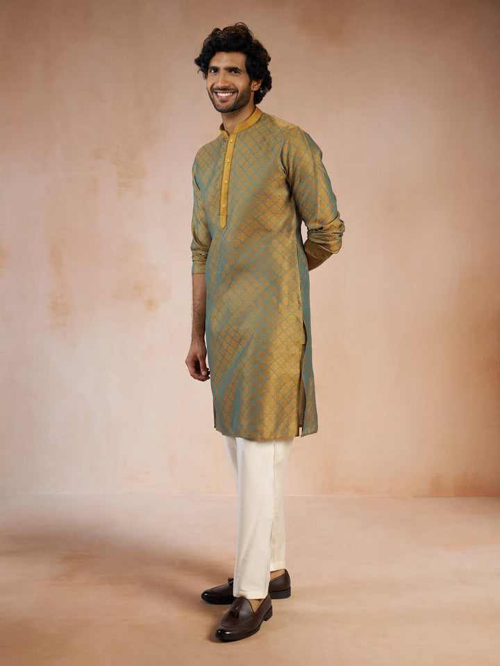 men’s kurta set