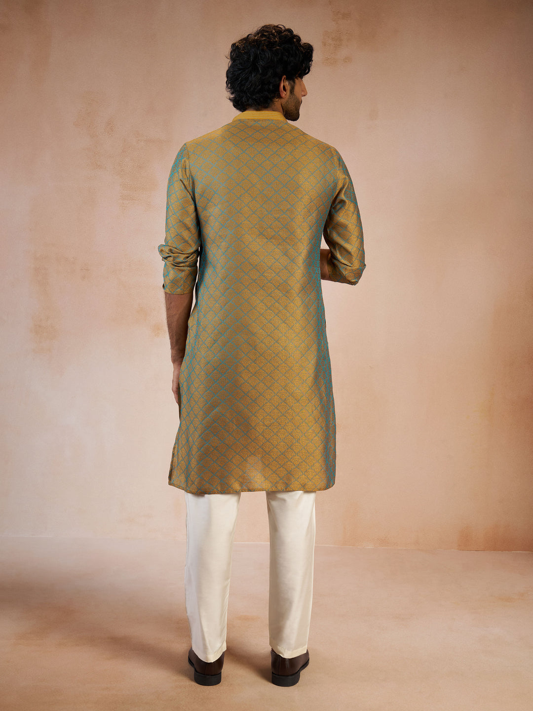 men’s kurta set