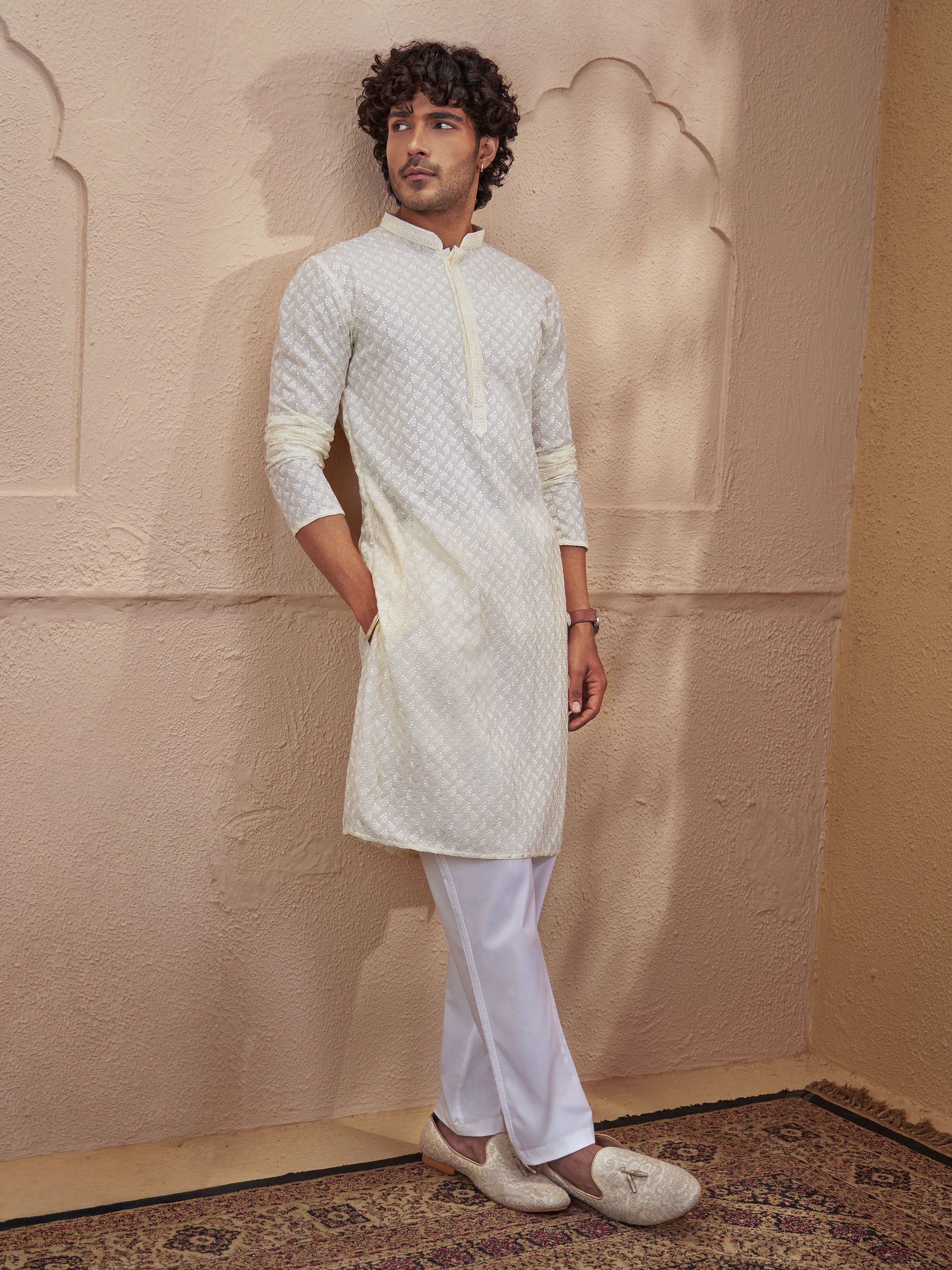 Men's Light Yellow Woven Fabric Embroidered Thigh Length Kurta