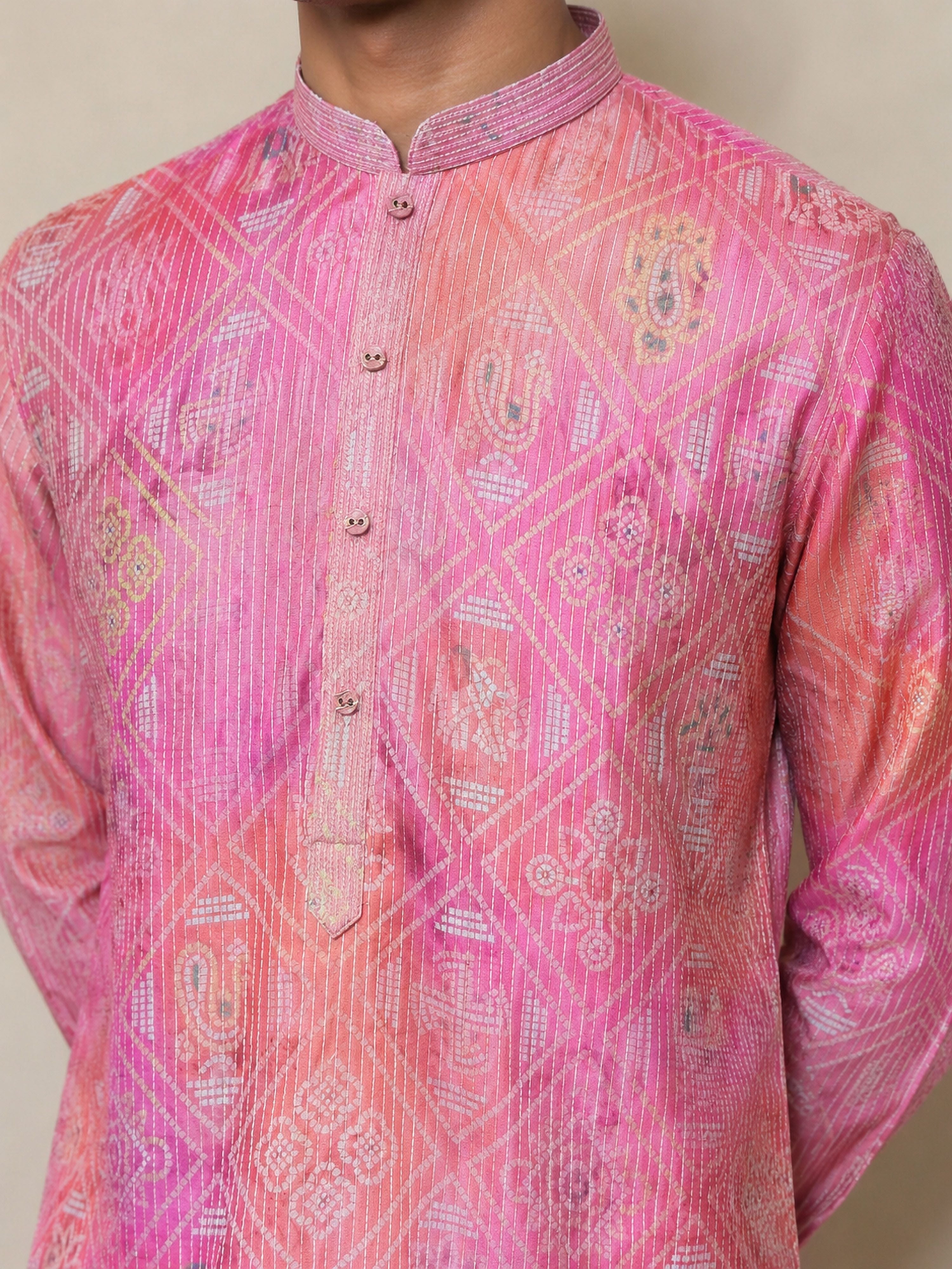 Men's Peach Viscose Bandhni Thigh Length Kurta With Pyjama