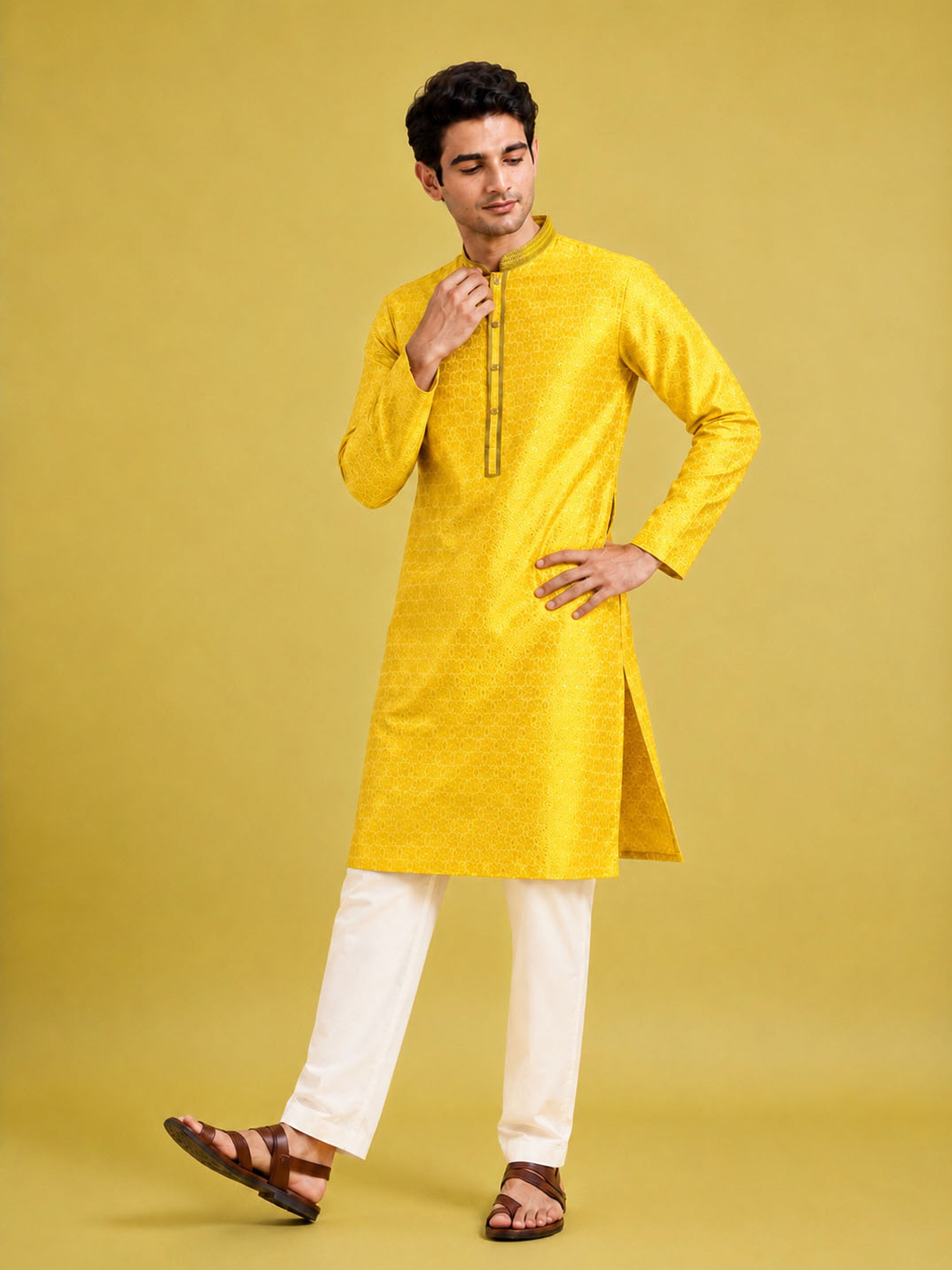 Men Mustard Silk Blend Kurta with Pyjama Navratri, Diwali, Wedding, Festive, Party, Festive Glitz Ethnic Wear