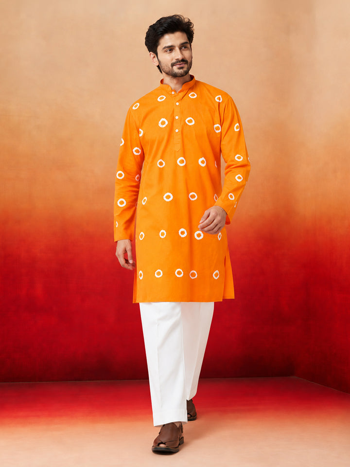 Vastramay Men Orange Bandhani Printed Kurta with White Cotton Wide-Leg Pant