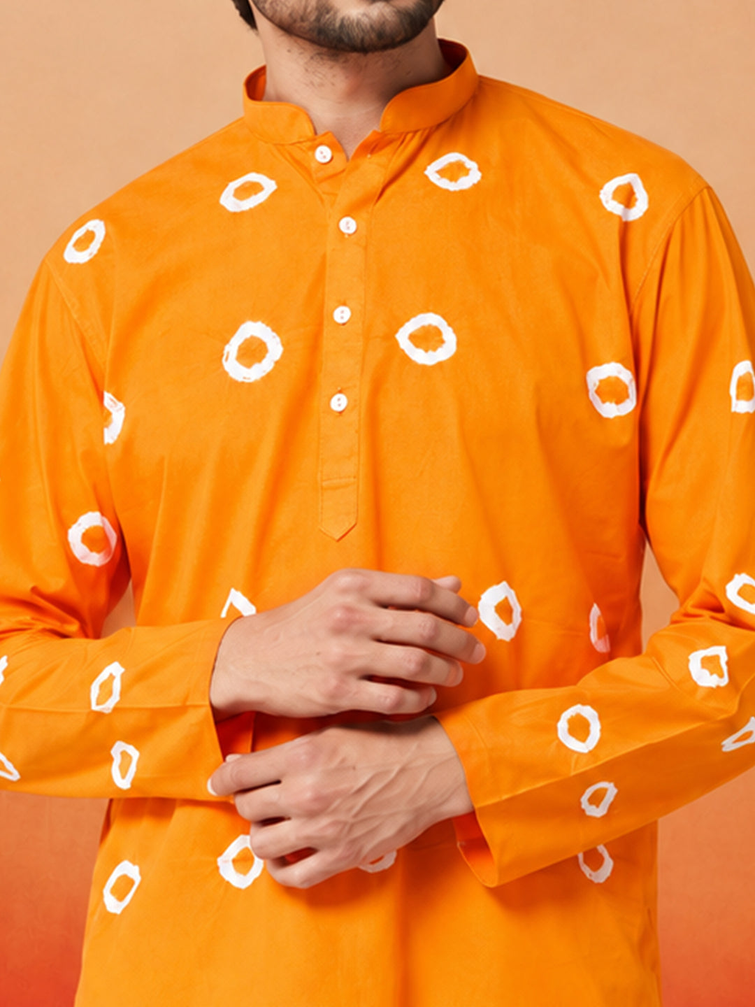 Vastramay Men Orange Bandhani Printed Kurta with White Cotton Wide-Leg Pant