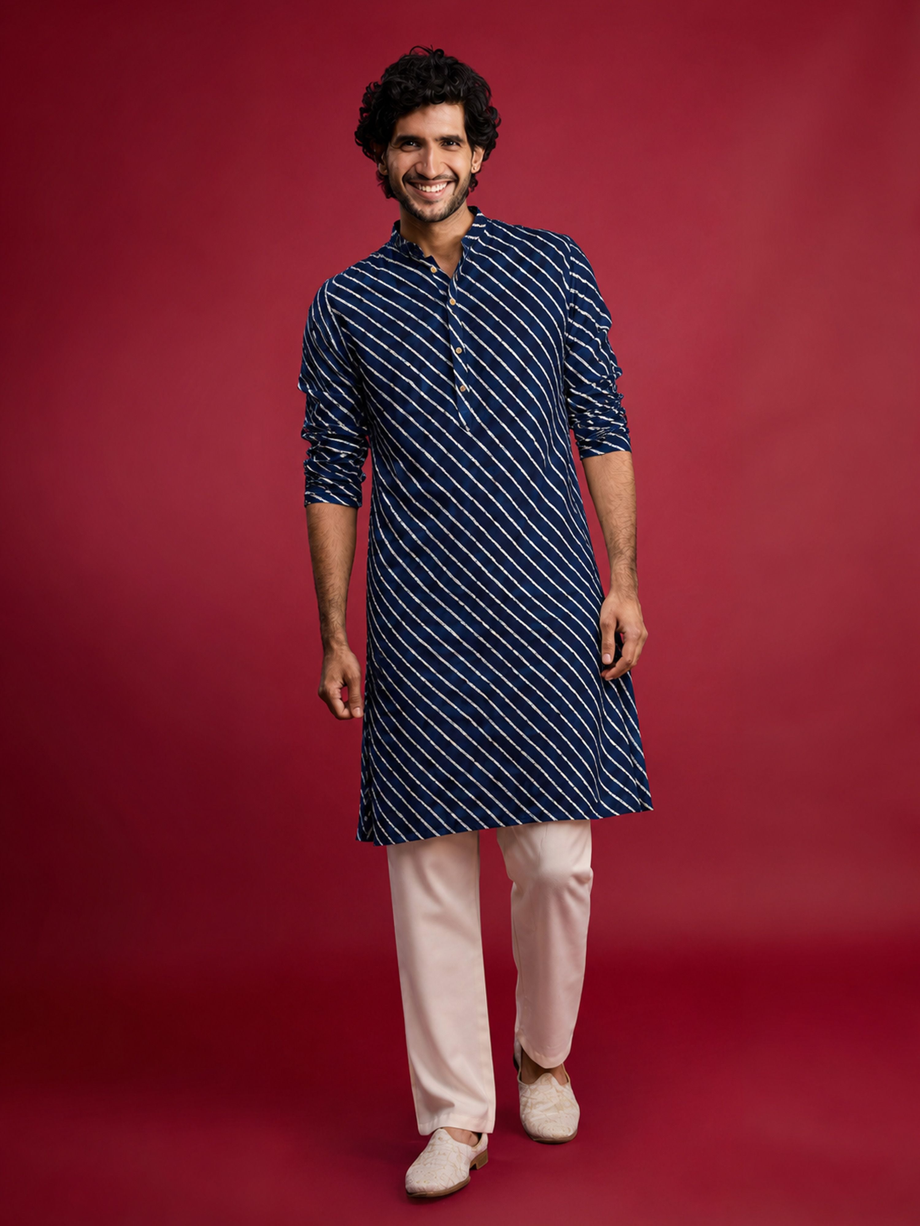 Men's Blue Rayon Digital Print Knee Length Kurta with Pyjama