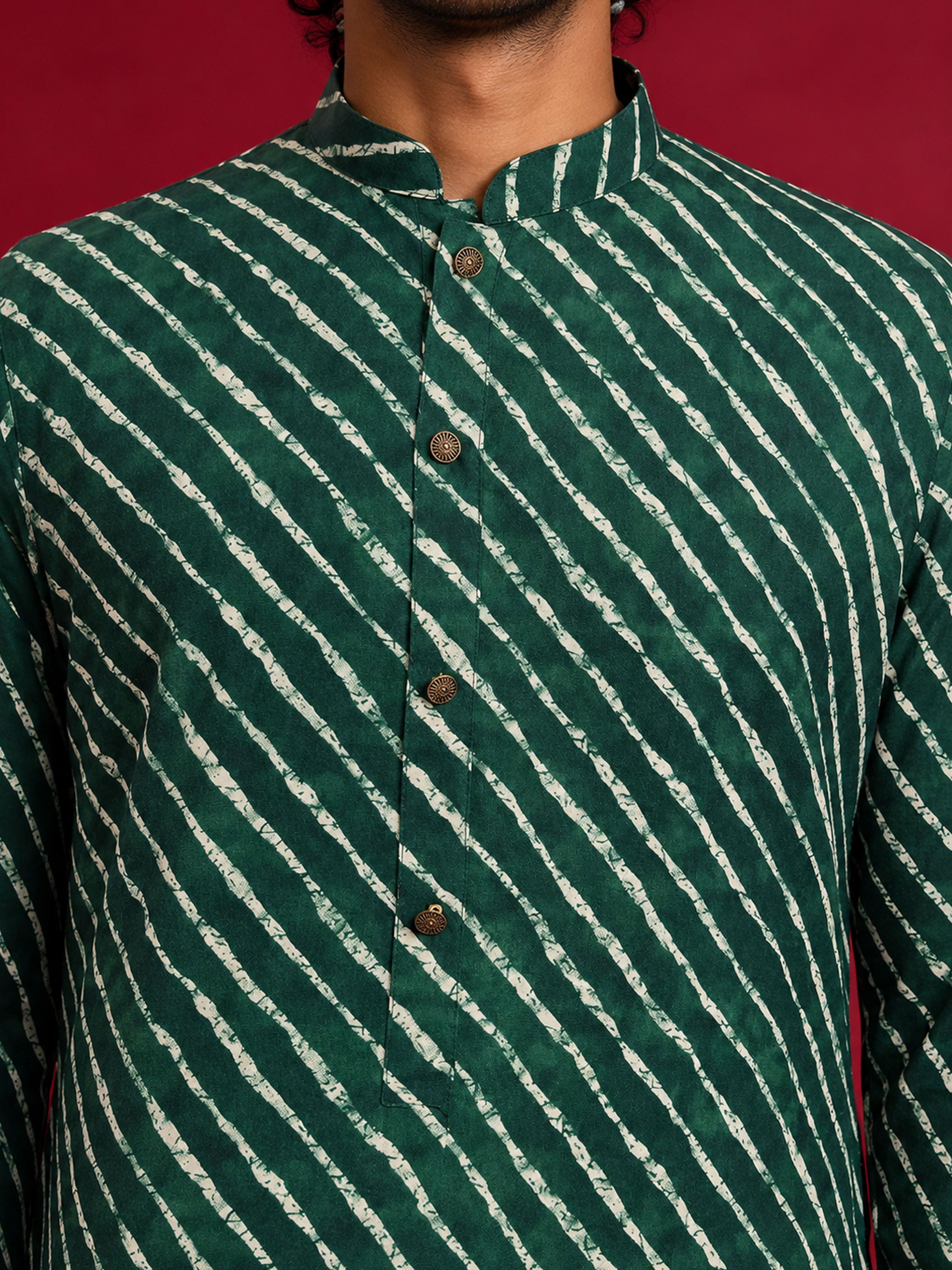 Men's Green Rayon Digital Print Knee Length Kurta with Pyjama