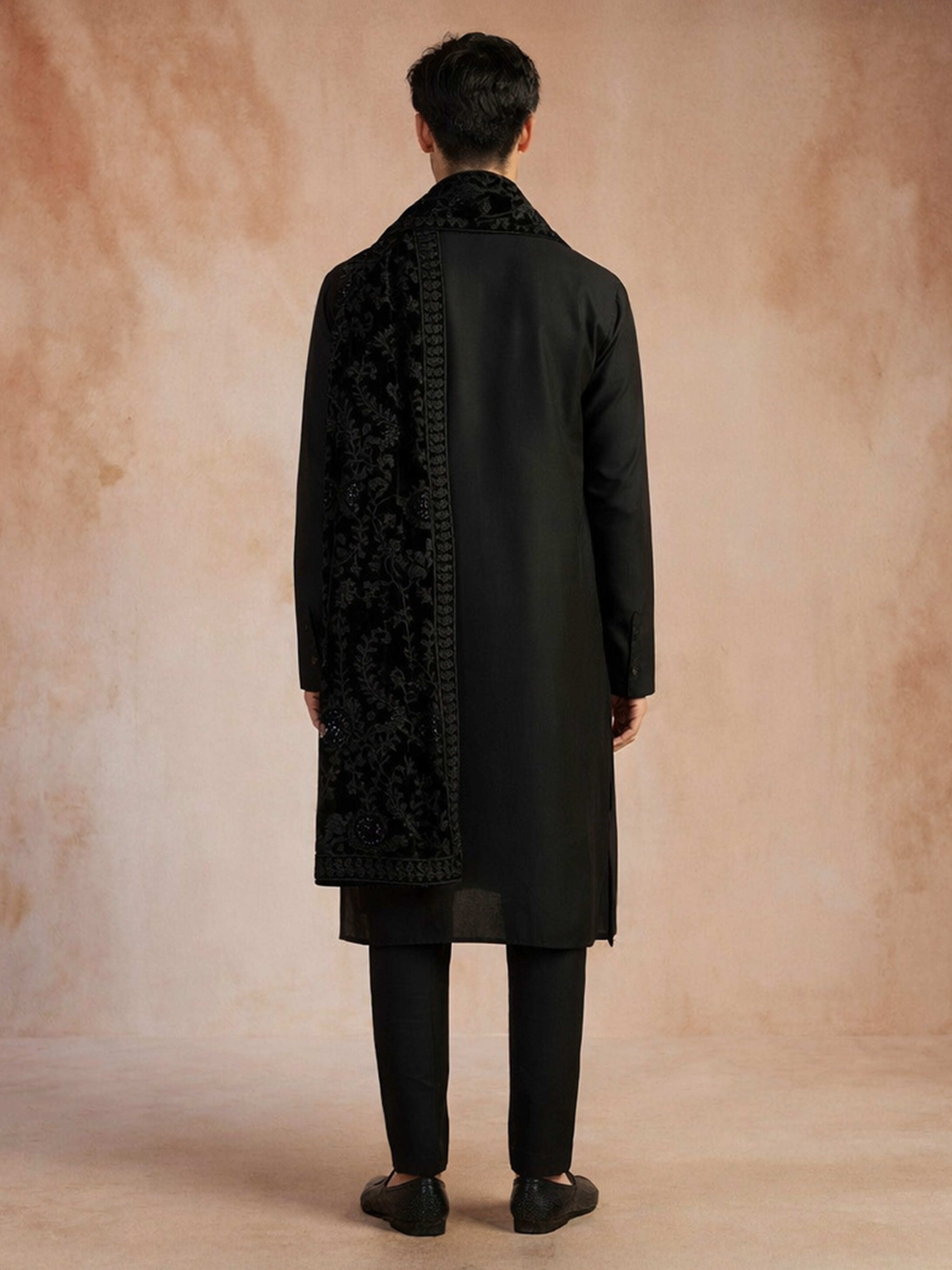 Men Black Solid Silk Blend Kurta with Pyjama & Embroidered Velvet Dupatta Set