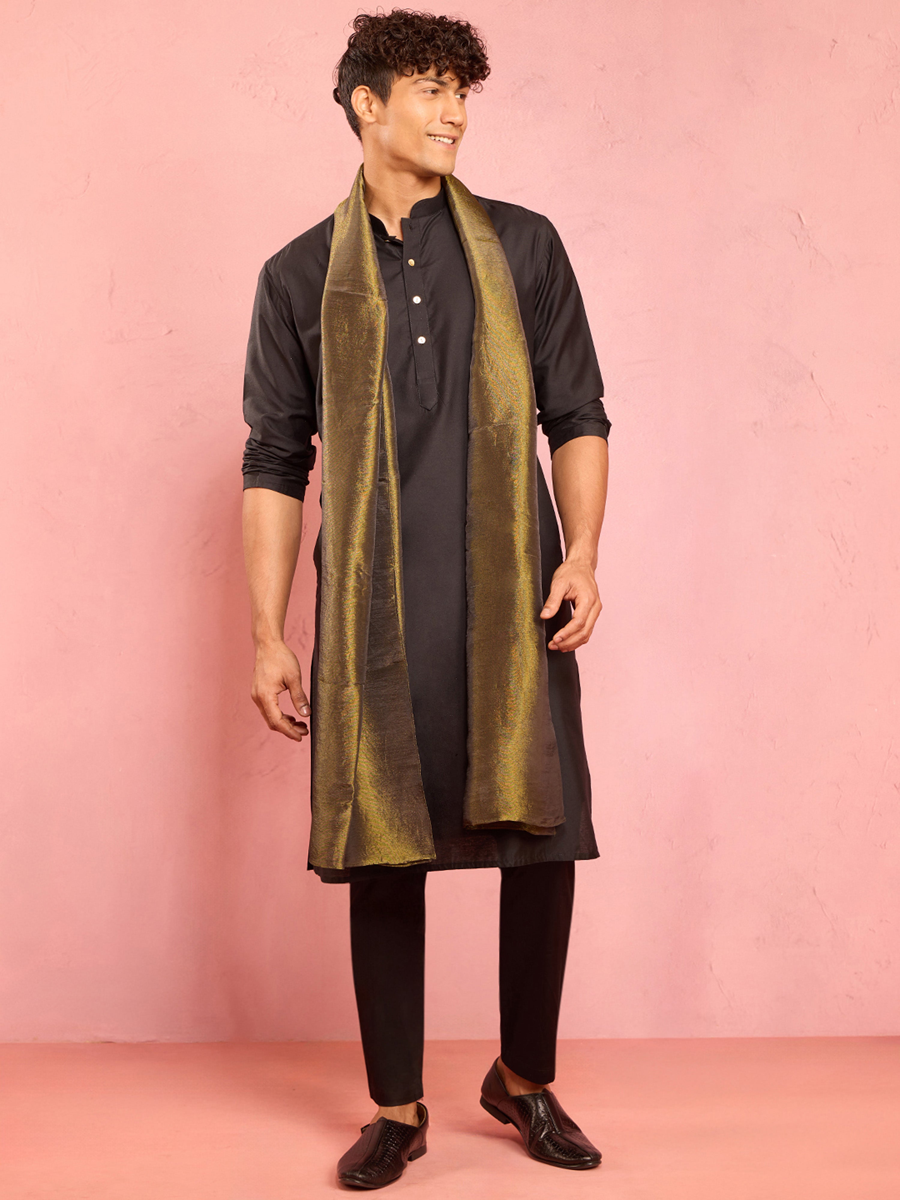 Men's Black Silk Blend Kurta with Pant Pyjama & Mehendi Green Dupatta Set