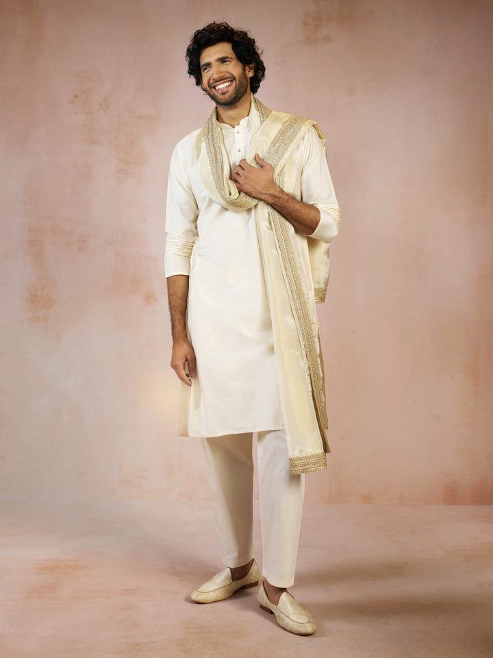 Men Cream Silk Blend Kurta with Pyjama &amp; Dupatta Set