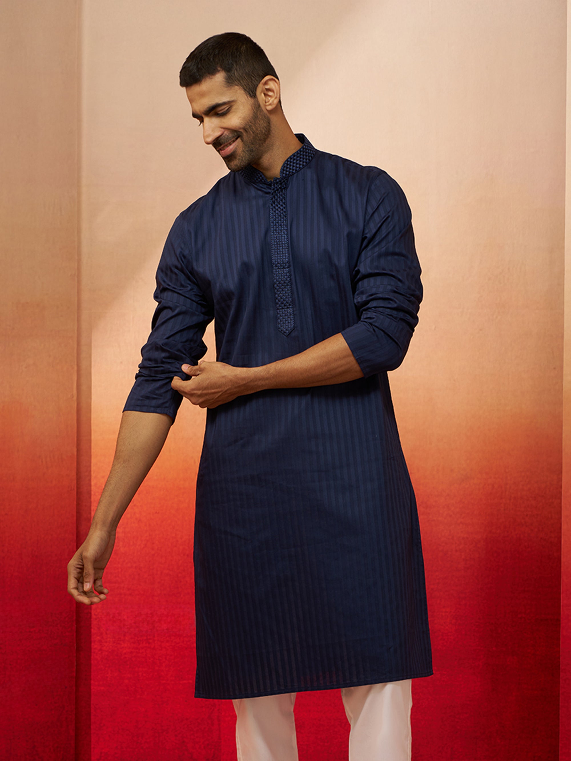 Vastramay Men Navy Blue Cotton Monalisa Embroidered Kurta