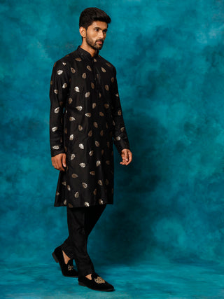 VASTRAMAY Men's Black Leaf Motif Embellished Kurta Pant Set