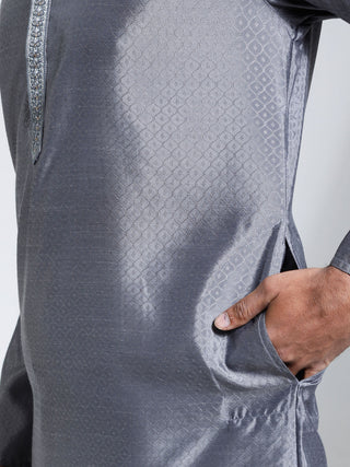VASTRAMAY Men's Gray Silk Blend Kurta