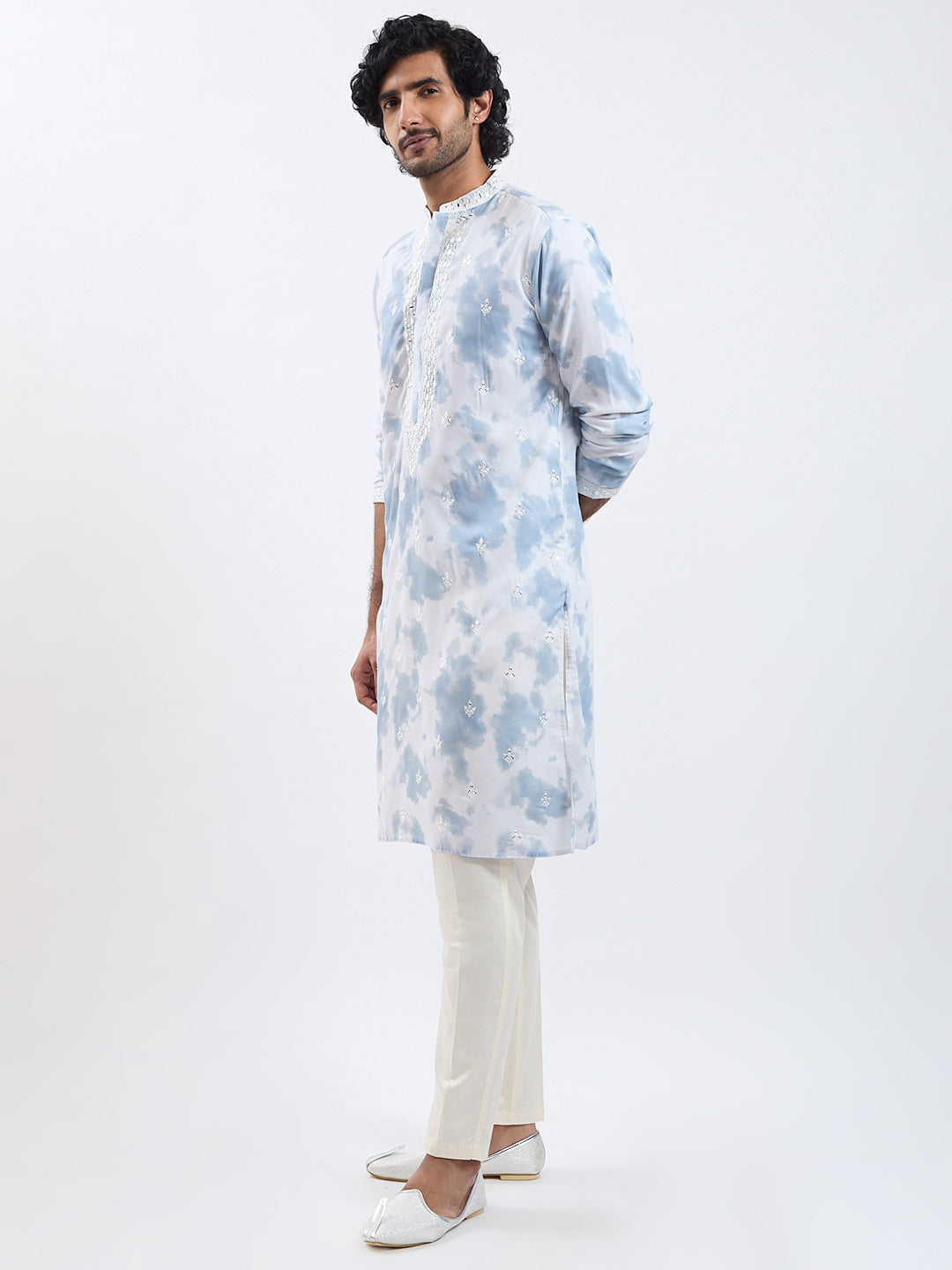 Men's Grey And Cream Cotton Blend Kurta And Pyjama Set
