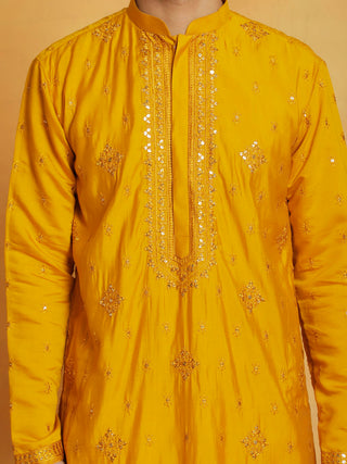 VASTRAMAY Men's Mustard And Cream Silk Blend Kurta And Pyjama Set