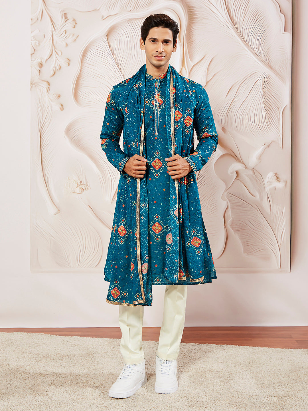 Men's Turquoise Chinon Kurta Pyjama And Dupatta Set For Men.