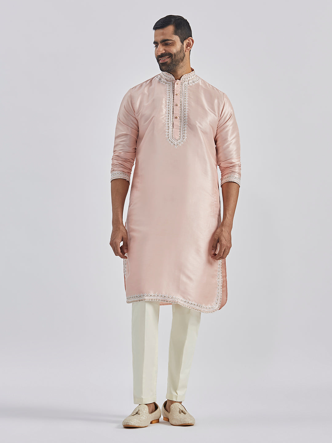Men's Peach Silk Blend Kurta And Pyjama Set.