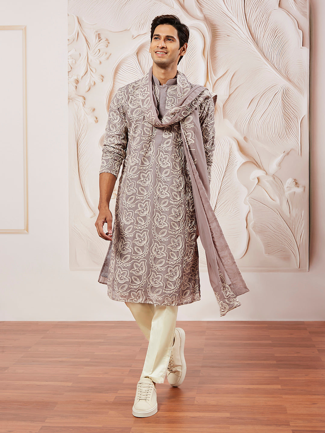 Men's Levender Georgette Kurta Pyjama And Dupatta Set