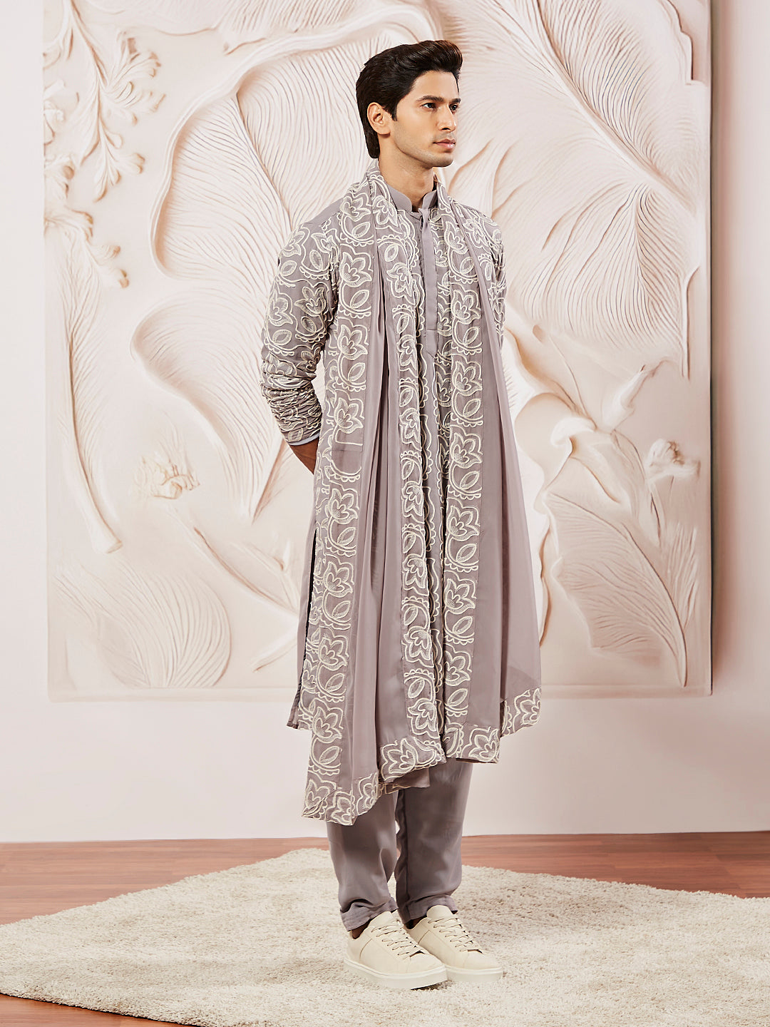 Men's Levender Georgette Kurta Patiala And Dupatta Set.