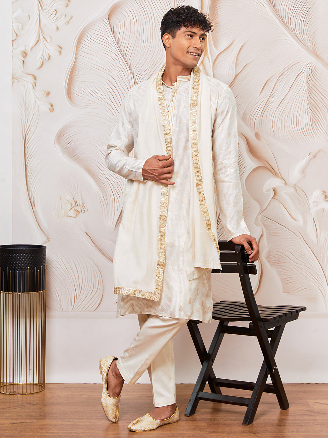 Men's Cream Gold Jacquard Zari Kurta with Pyjama and Lace Border Dupatta Set