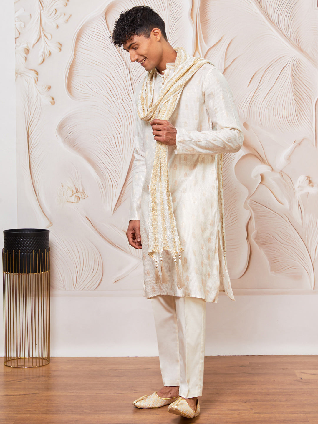 Men's Cream Silk Blend Kurta Pant And Dupatta Set