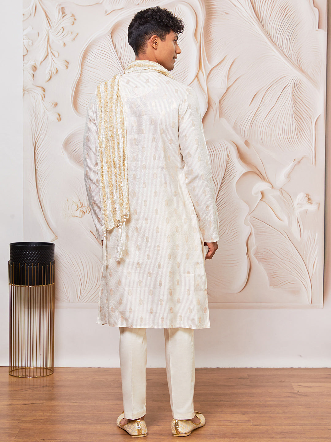 Men's Cream Silk Blend Kurta Pant And Dupatta Set