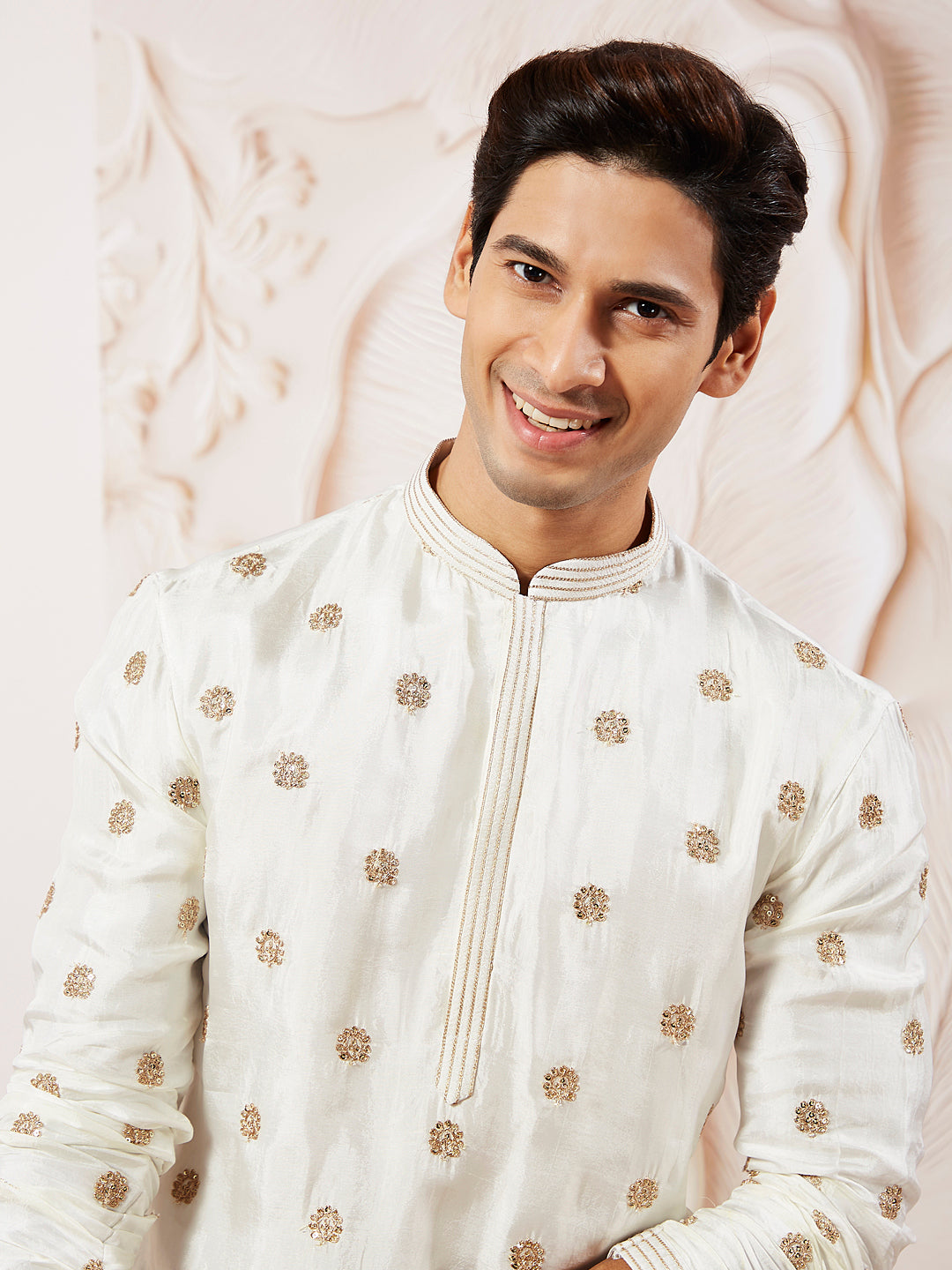 Men's White Tissue Silk Kurta Pyjama And Dupatta Set