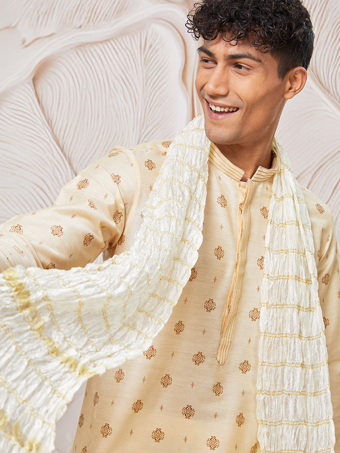 Men's Cream Silk Blend Kurta,Pant And Dupatta Set