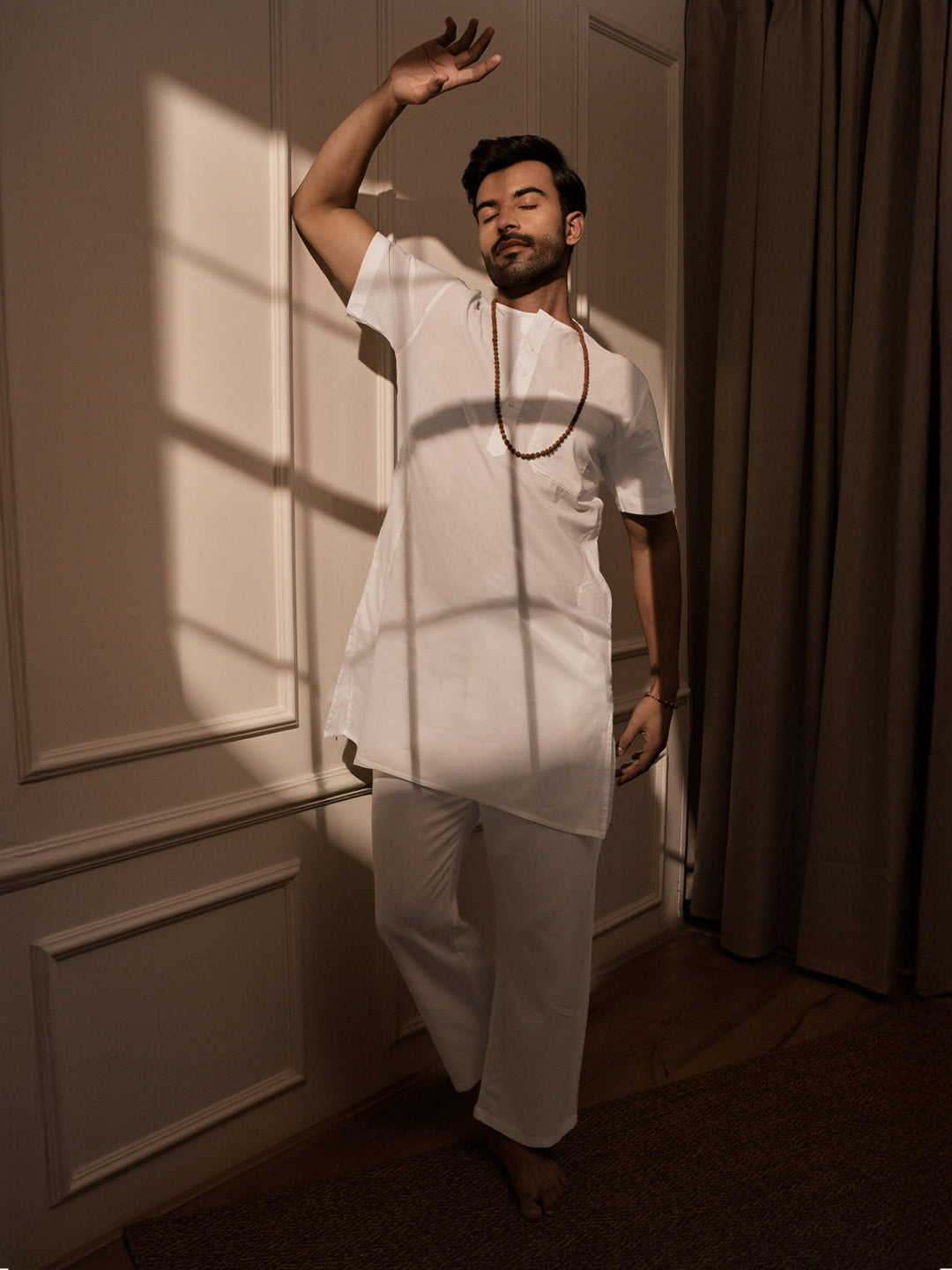 Men White Cambric Cotton Mid-Length Yoga Kurta