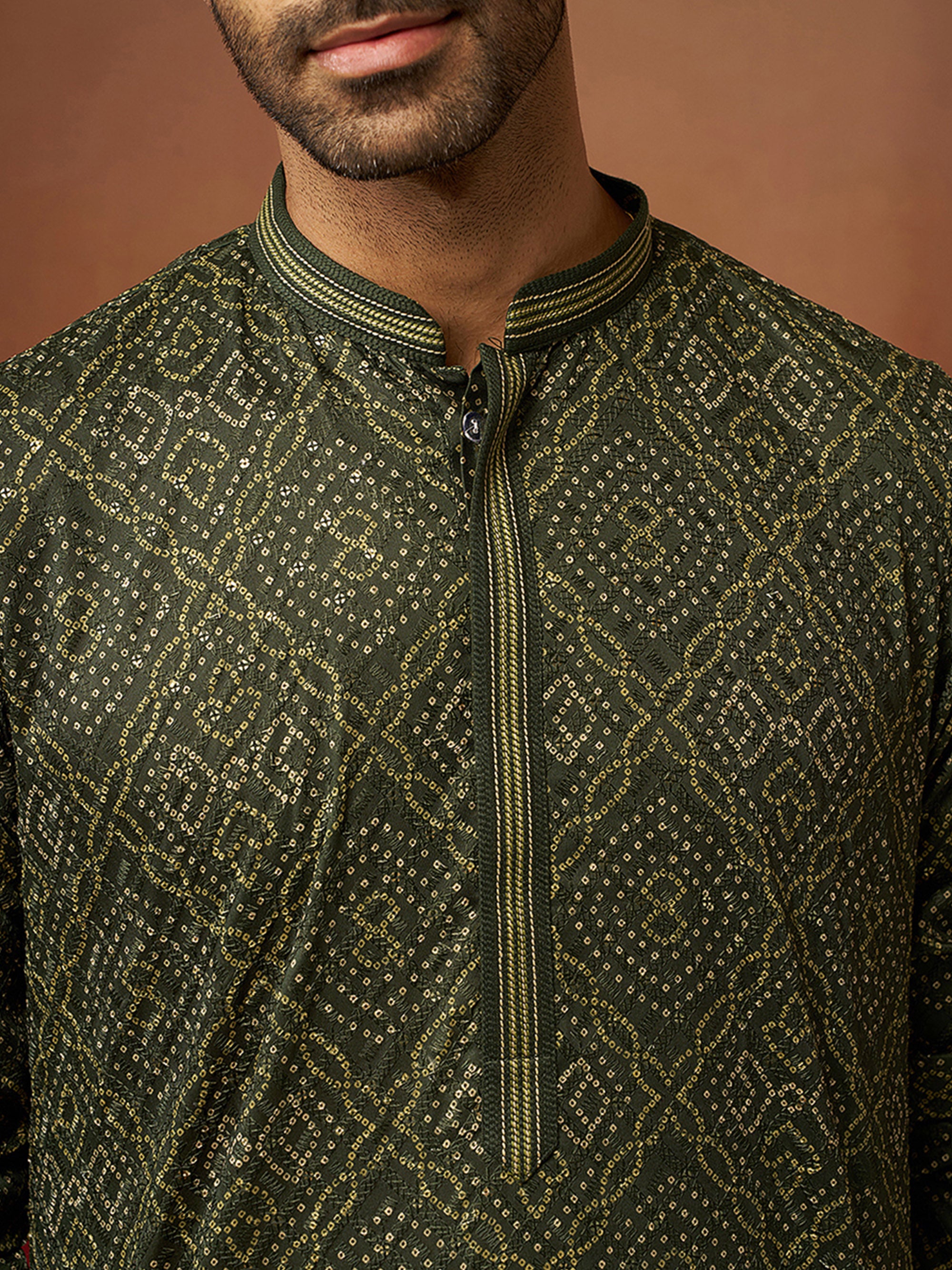 Men Green Cotton Bandhani Embroidered Kurta