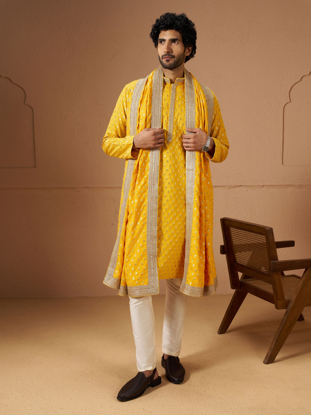 Men Yellow Rayon Kurta &amp; Pyjama with Dupatta Festive, Diwali Ethnic Wear