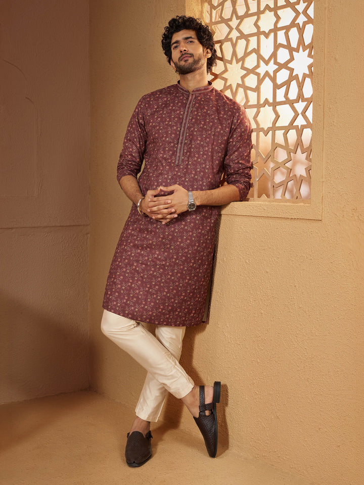 Men Maroon Cotton Blend Kurta with Pyjama Festive, Diwali Ethnic Wear