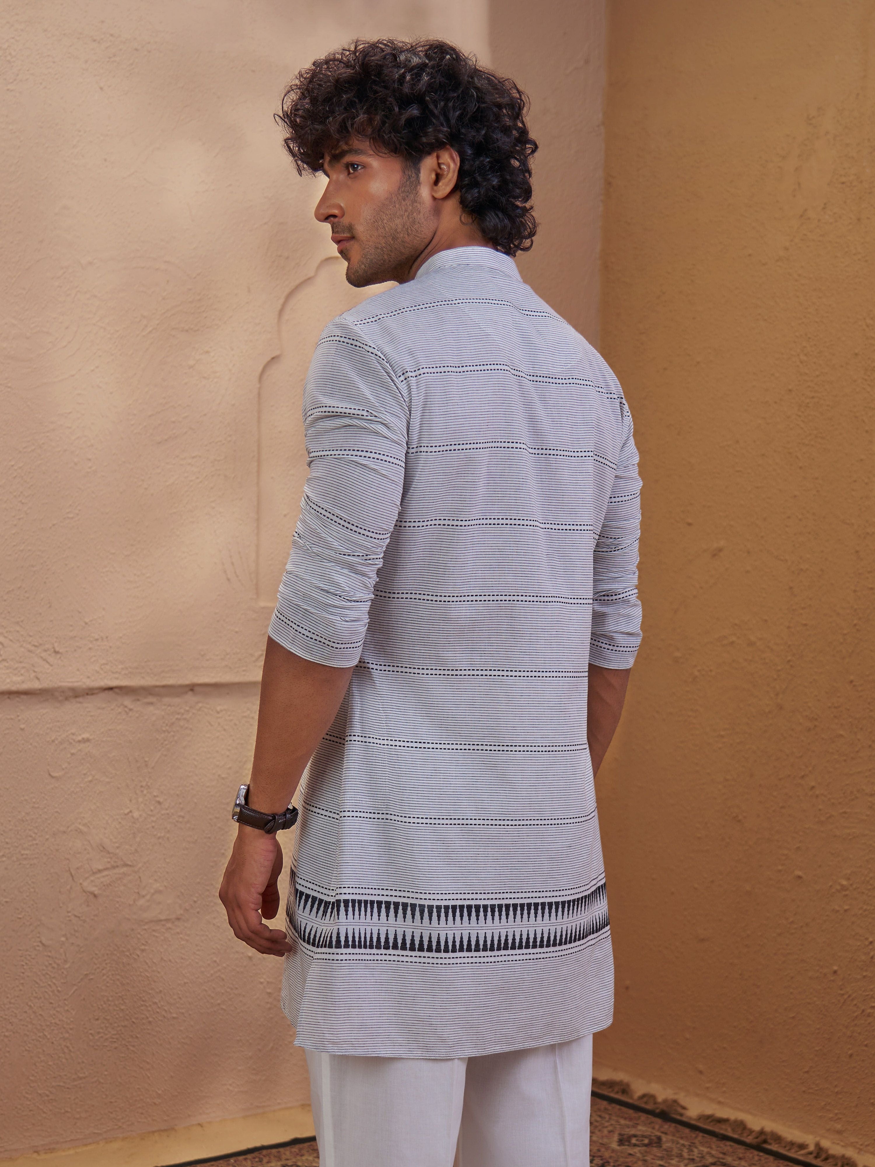 Men's White Cotton Embroidered Thigh Length Kurta