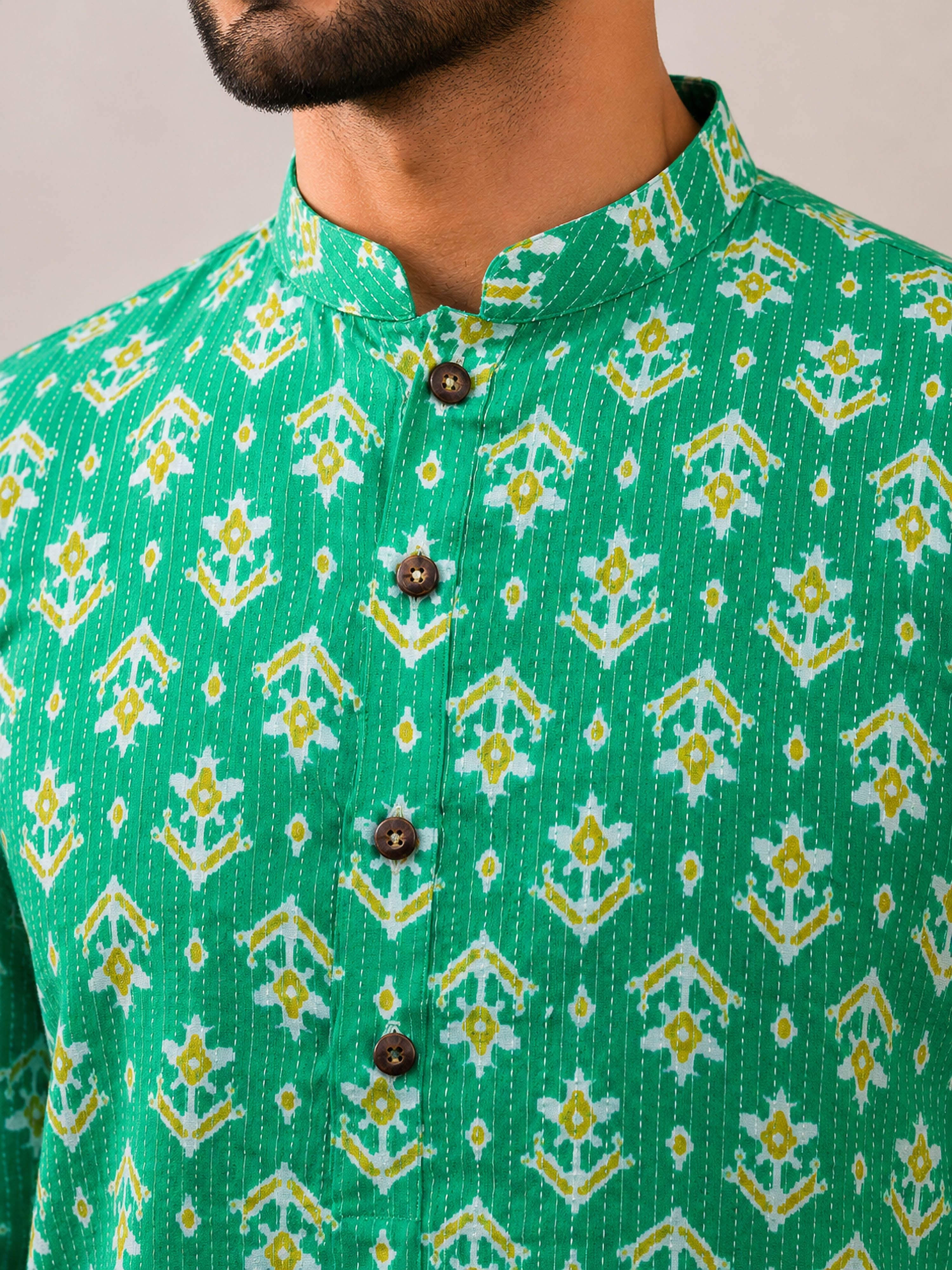Men's Green Cotton Embroidered Above Knee Kurta