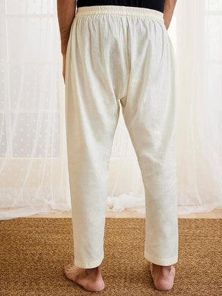 VASTRAMAY Men's White Cotton Pyjama