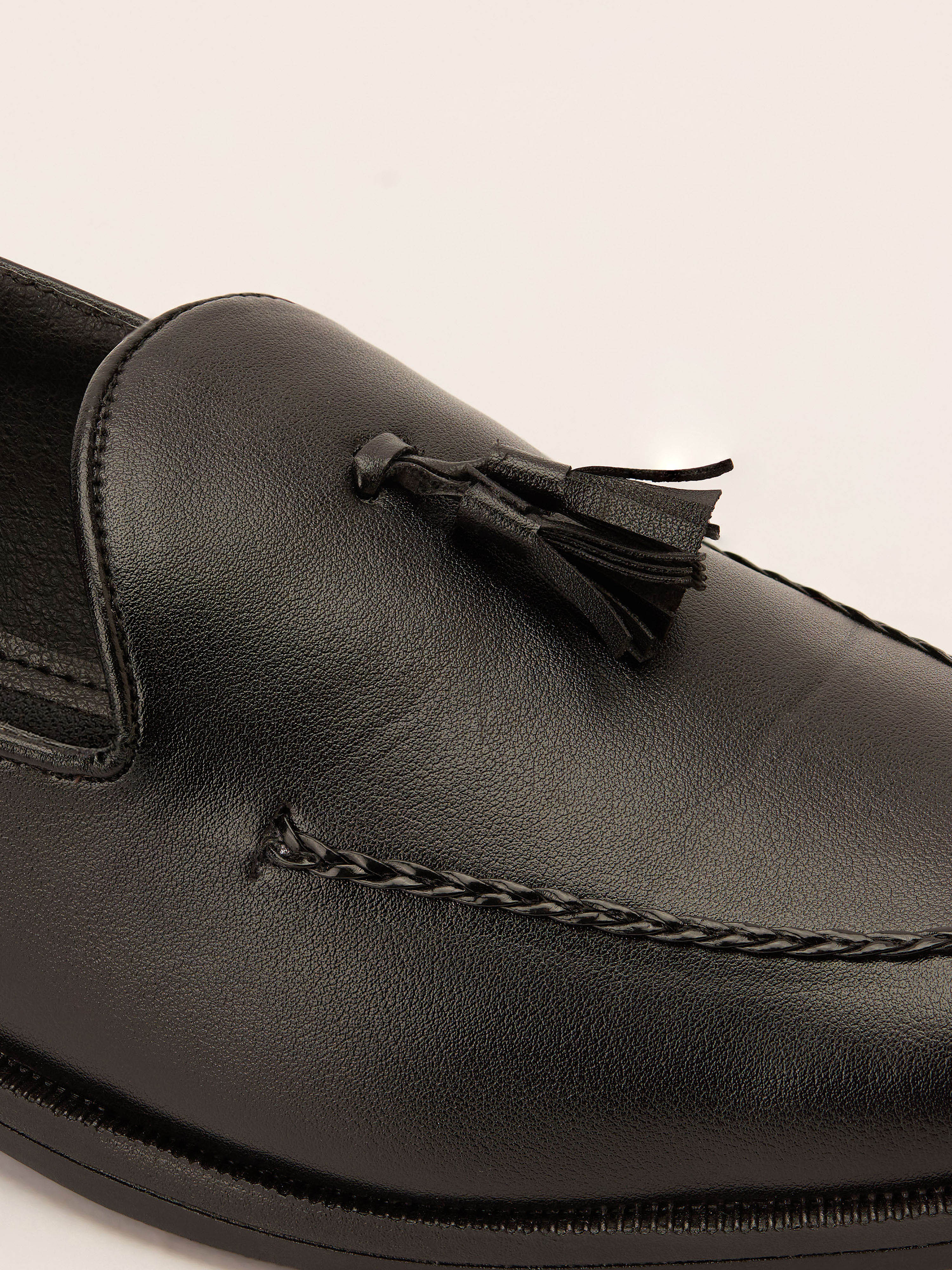 Men's Black Tasselled Loafer | Synthetic Matte Finish | Twin Tassel Vamp | Airmix Sole | All Season