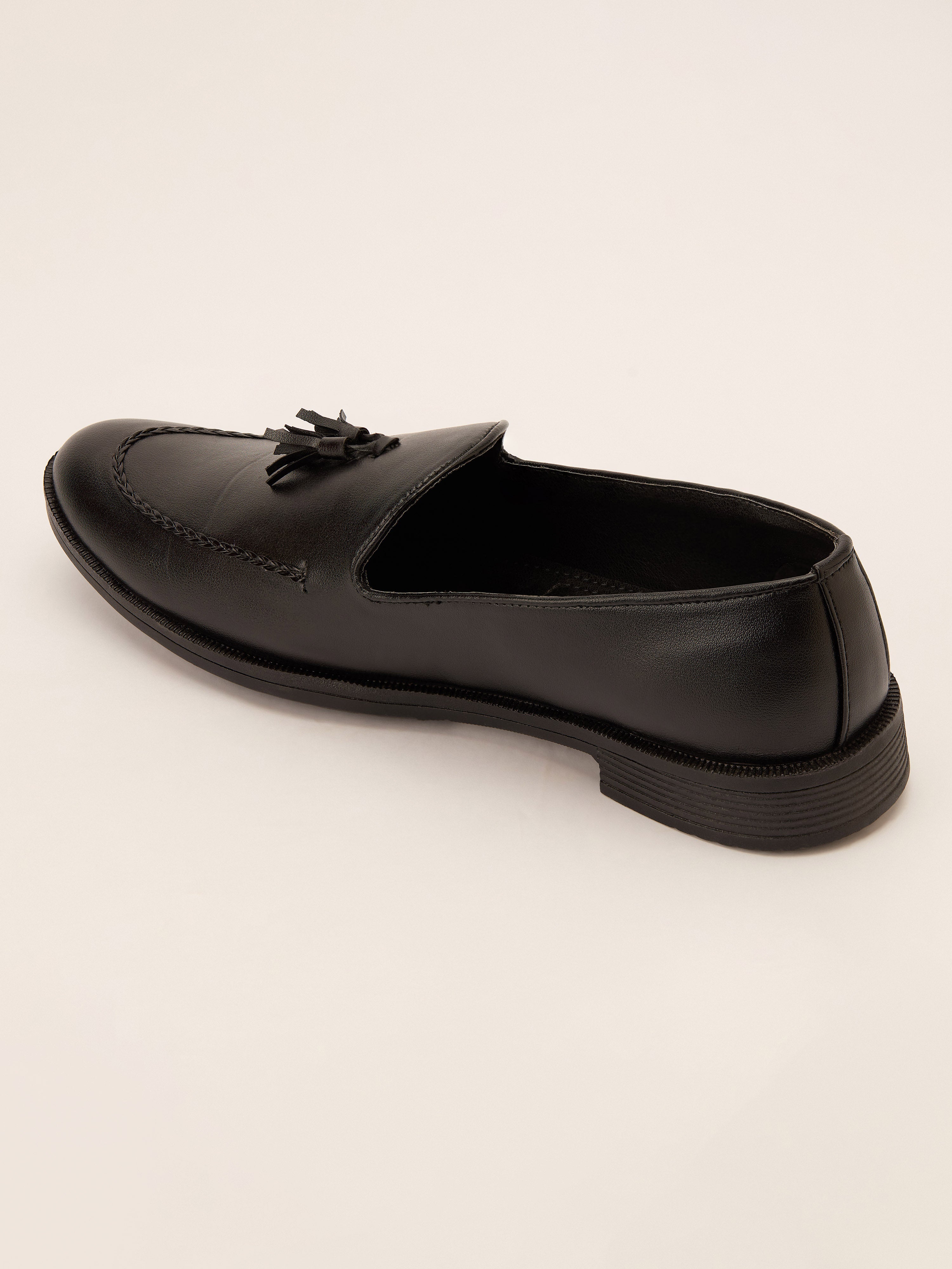 Men's Black Tasselled Loafer | Synthetic Matte Finish | Twin Tassel Vamp | Airmix Sole | All Season
