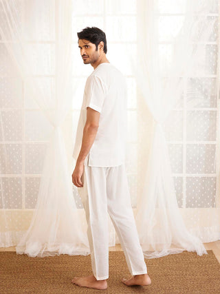 VASTRAMAY Men's White Cotton Kurta Pyjama Set