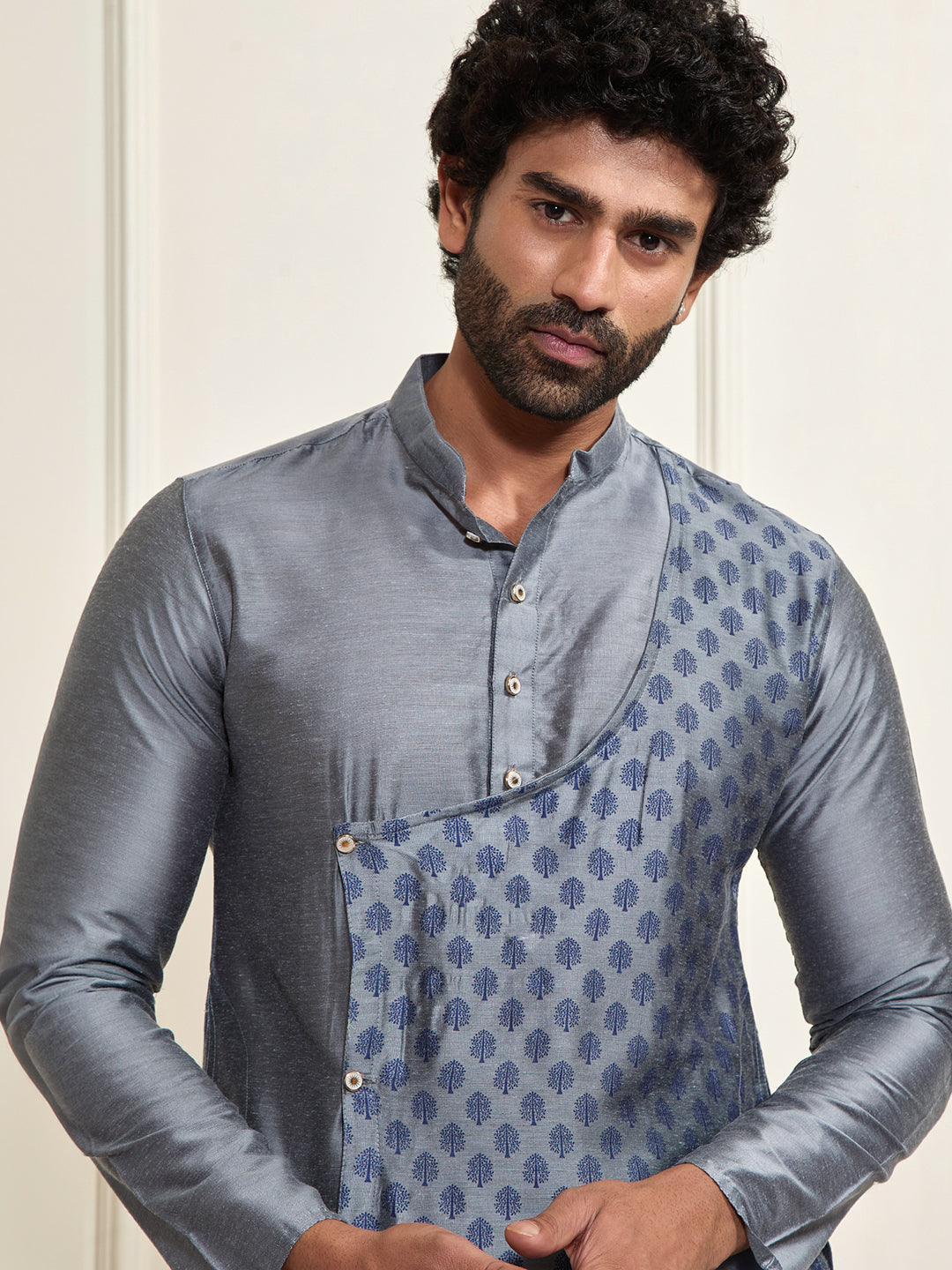 VASTRAMAY Men's Grey Cotton Blend Kurta