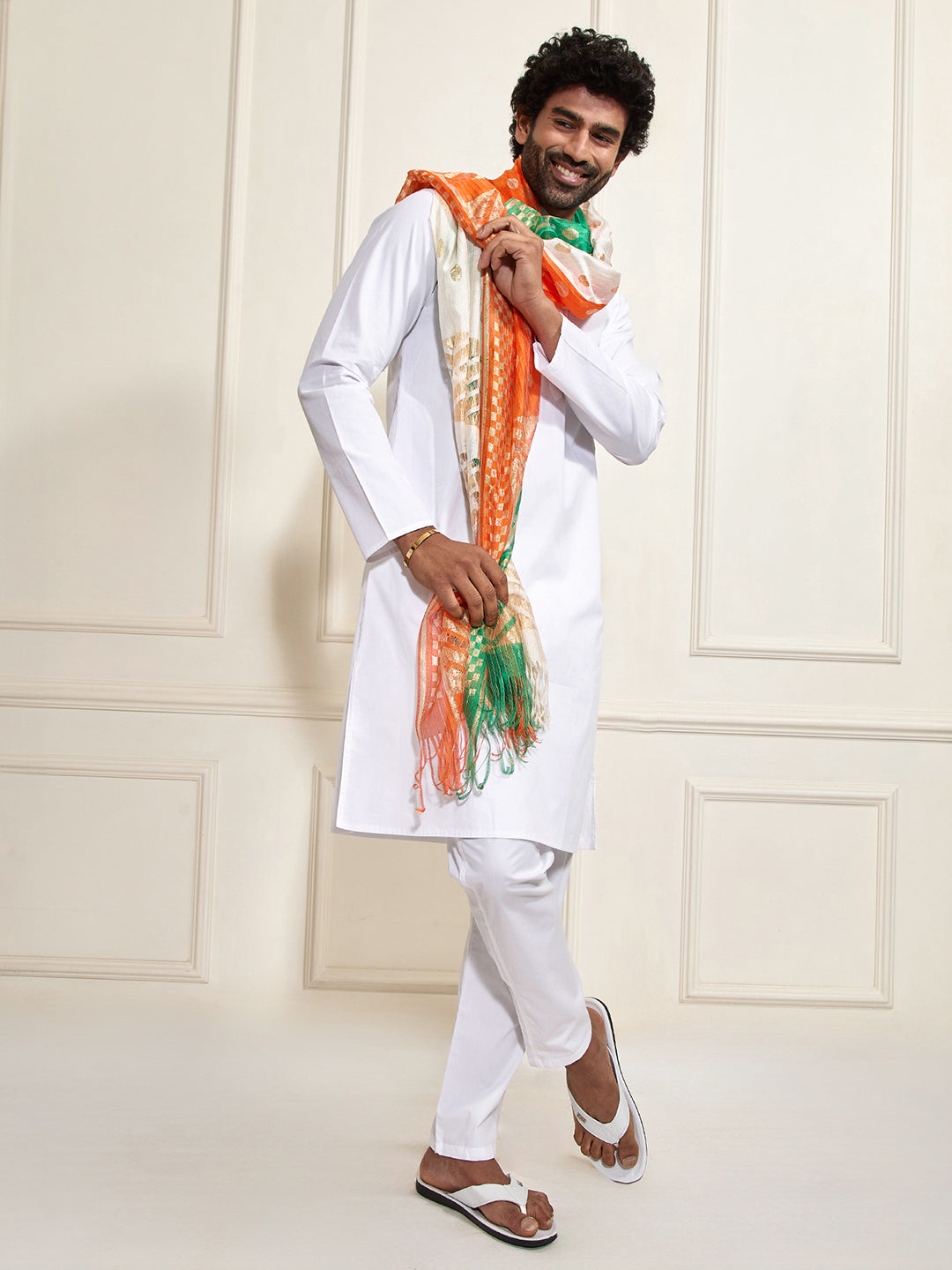 Men's White Cotton Kurta And Pyjama And Dupatta Set
