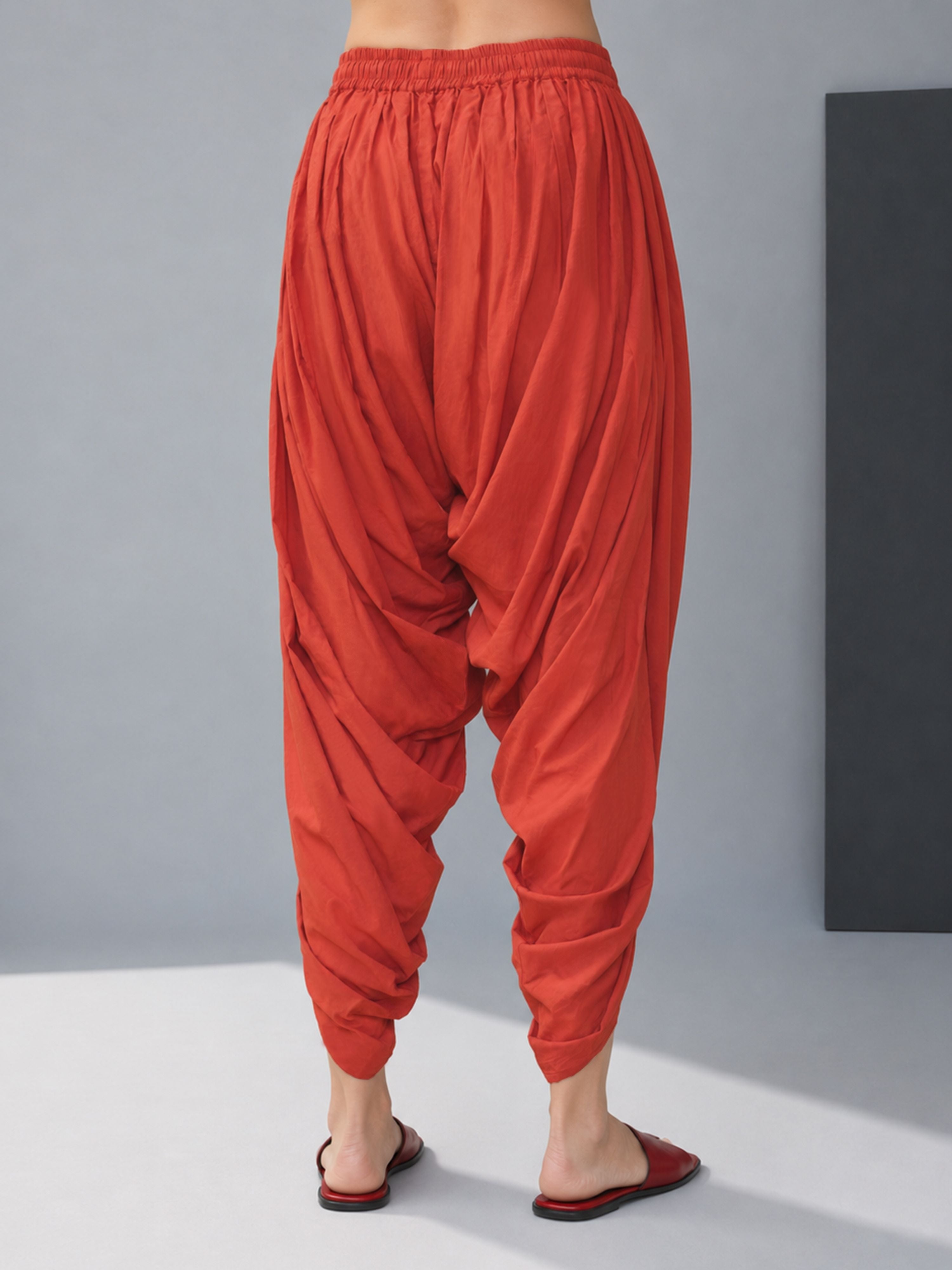 Women's Pink Cotton-Blend Solid Dhoti