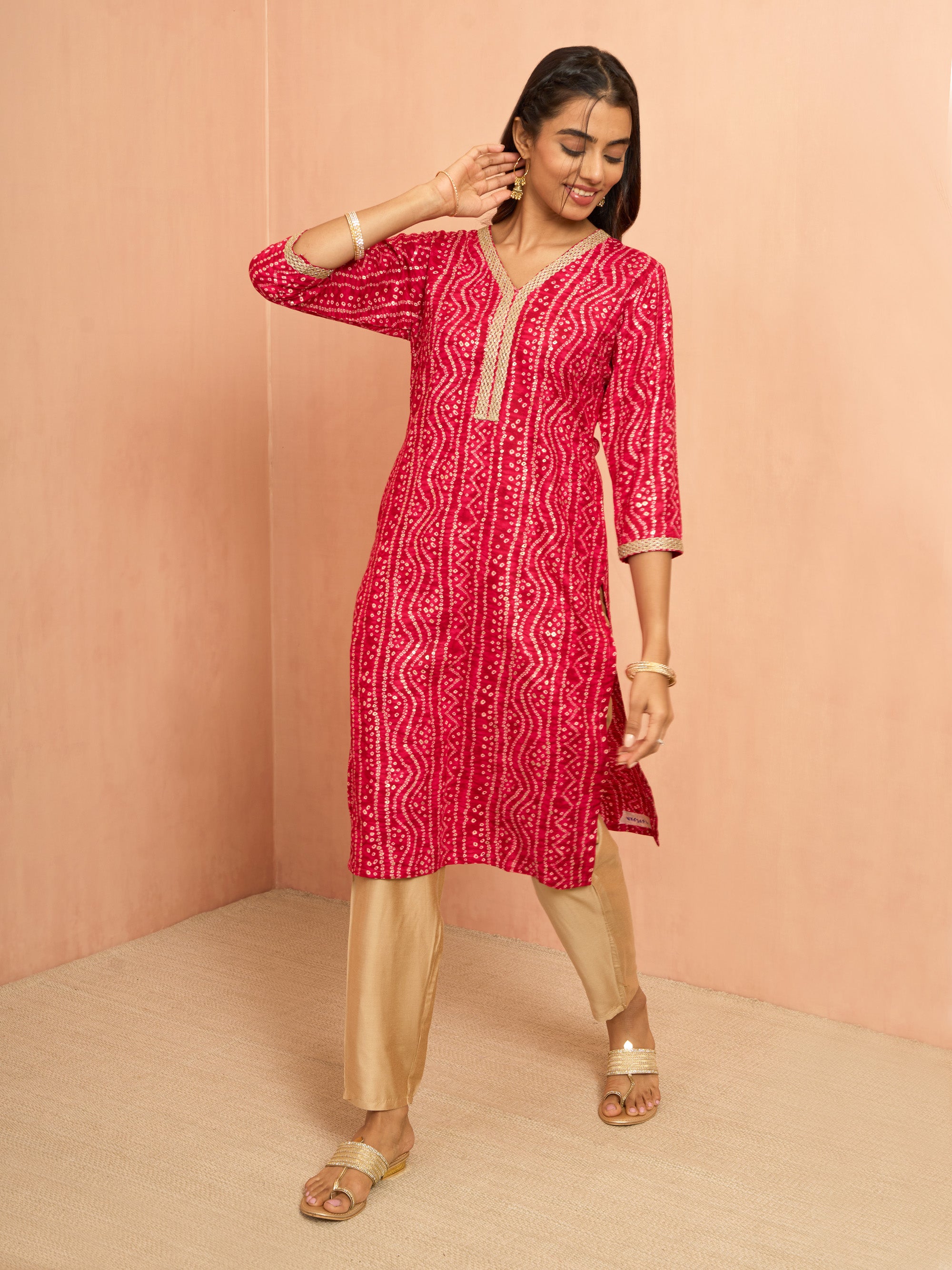 Women's Falsa Bandhani Foil Print Rayon Kurta