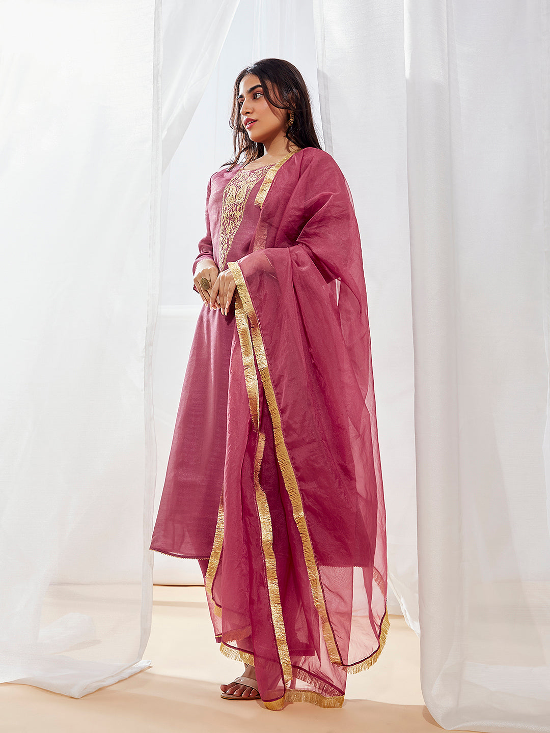 Women's Onion Kurta Set With Dupatta