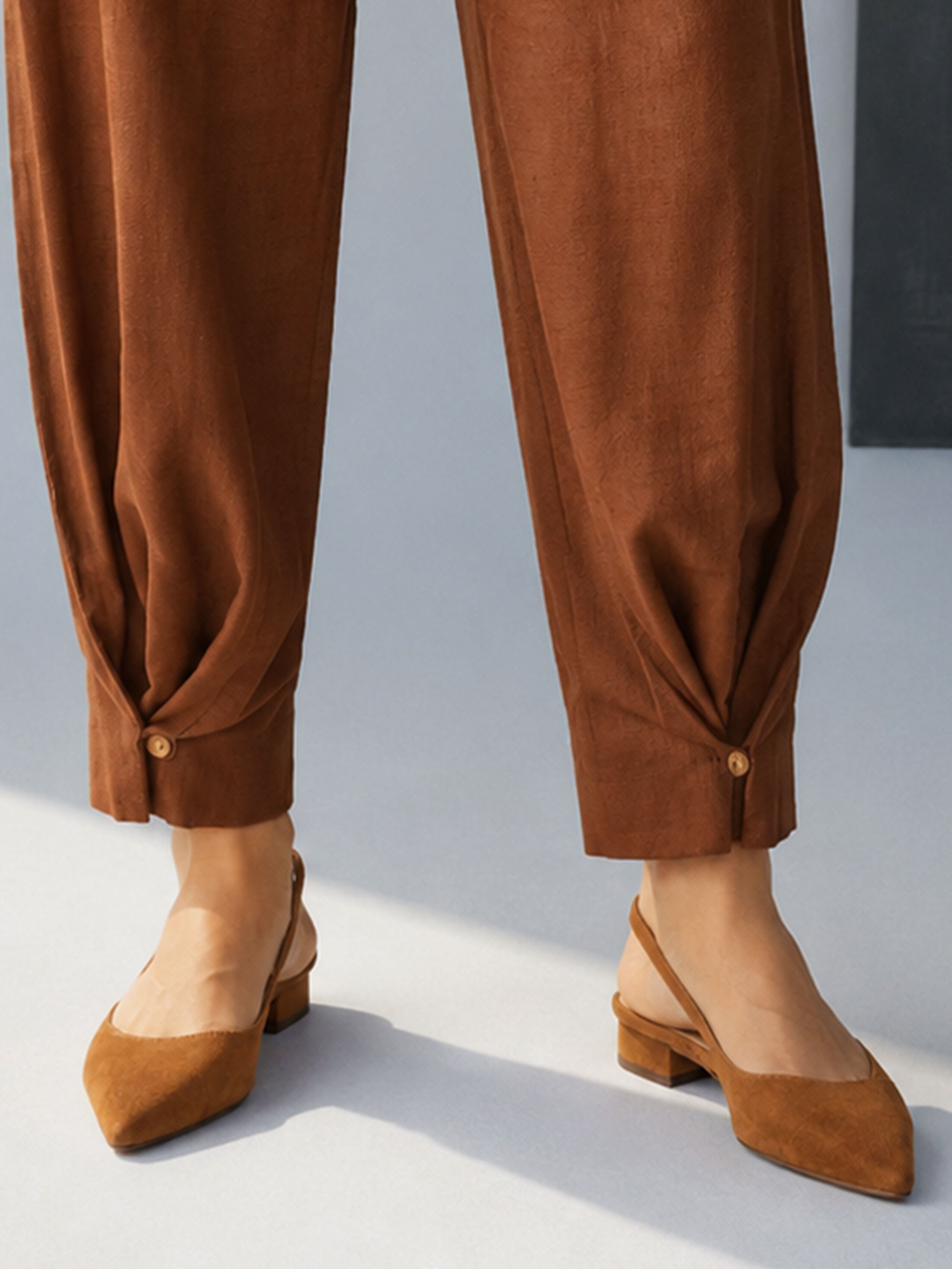 Women's Brown Cotton Solid Wide-Leg Straight Pant