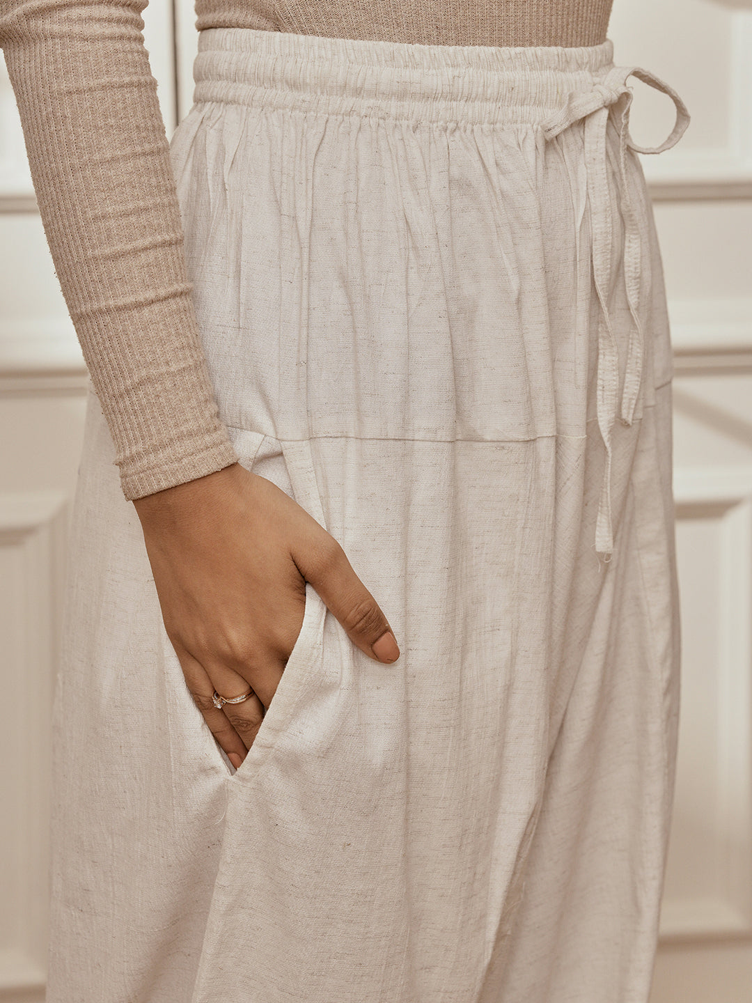 Women's White Cotton Lycra Harem Yoga Pants