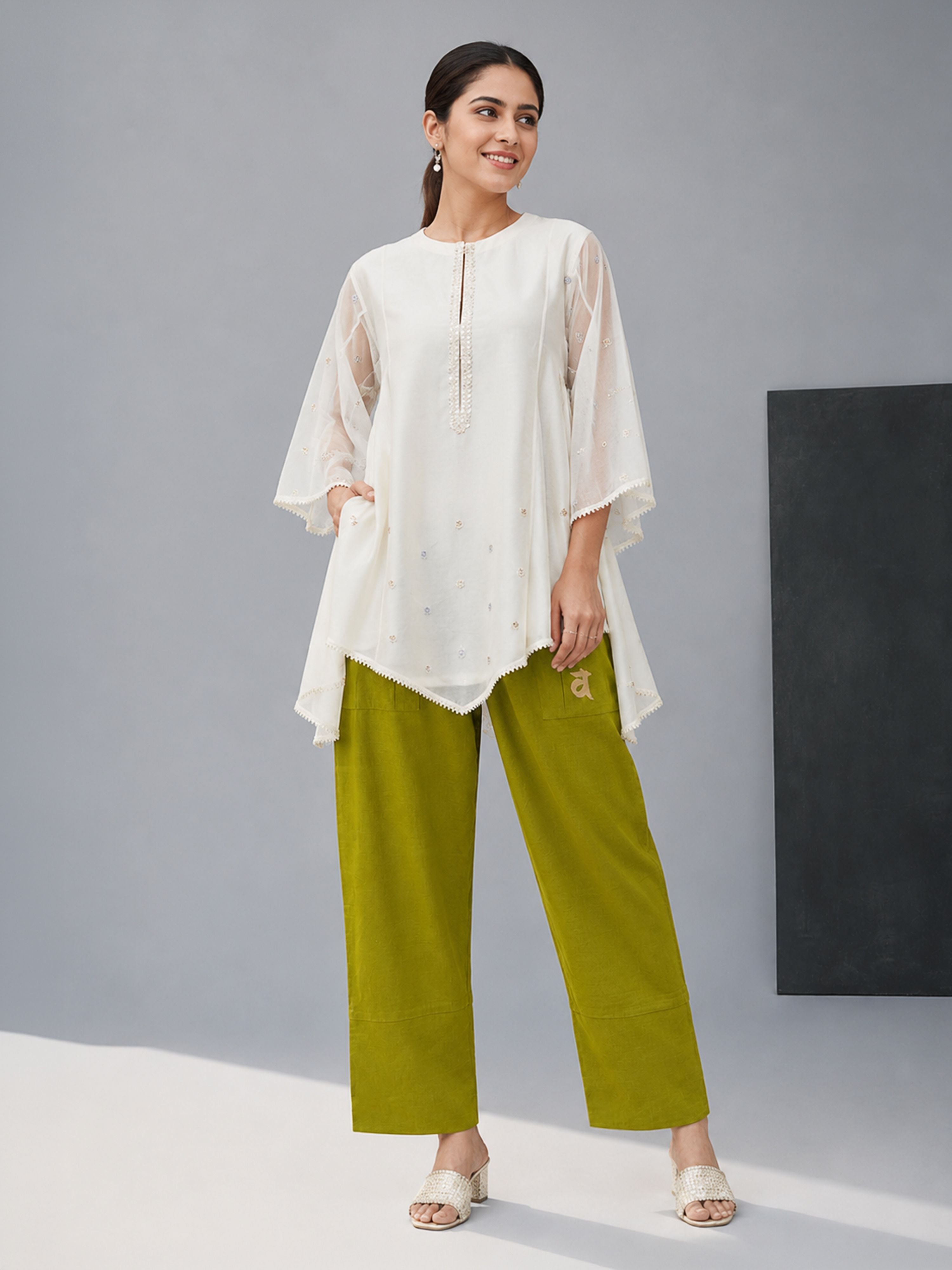 Women's Green Silk-Blend Solid Wide Leg
