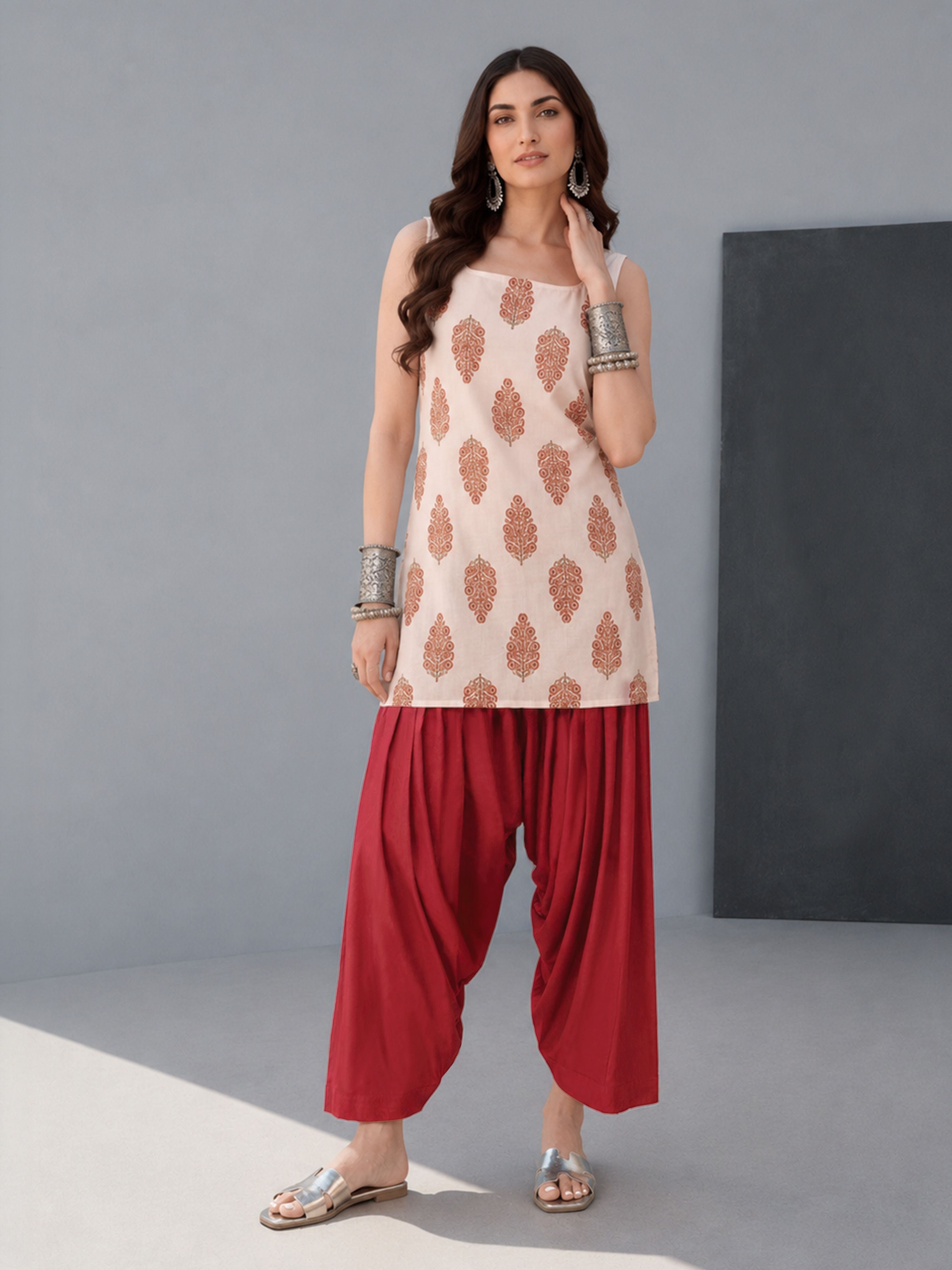 Women's Maroon Viscose Solid Patiala