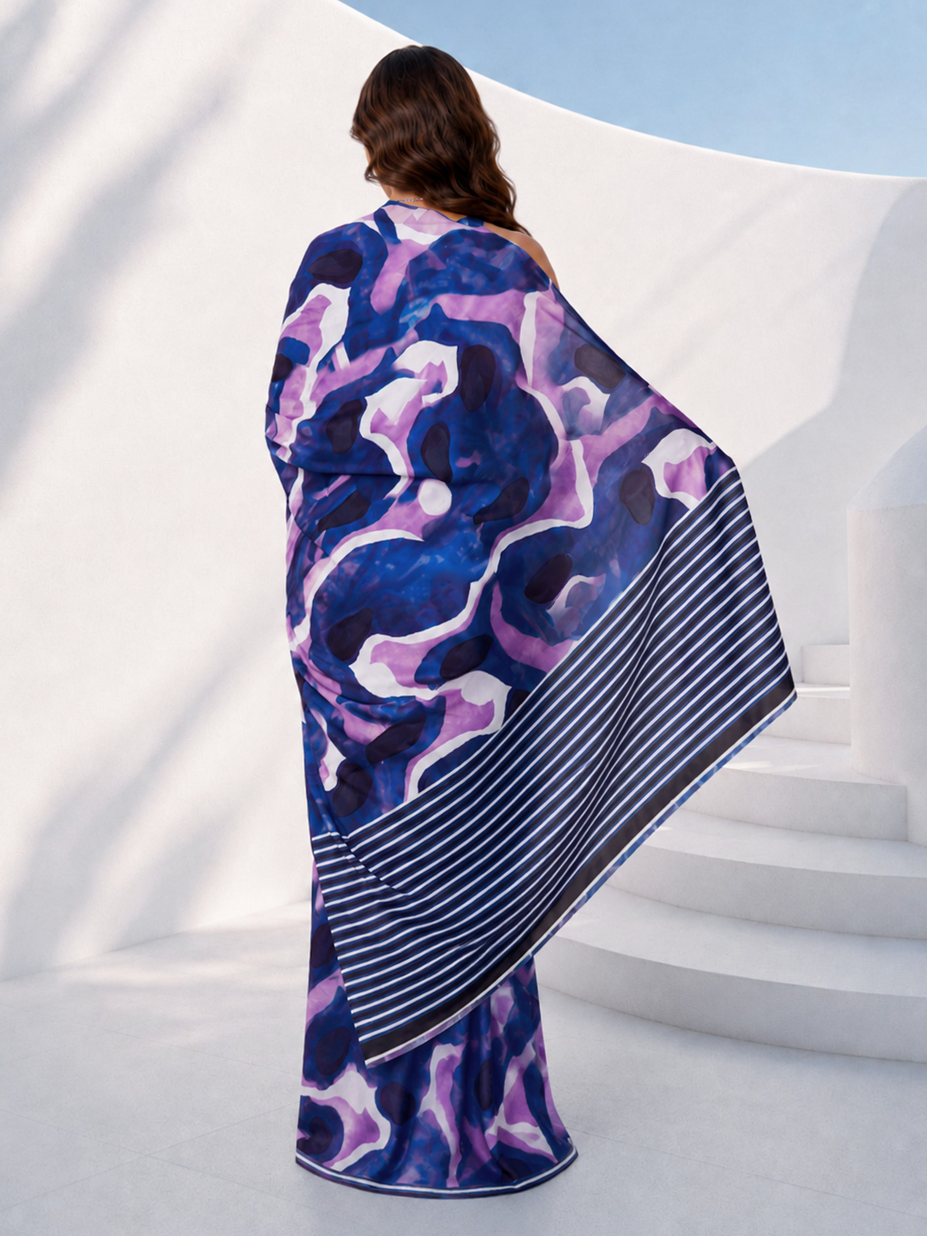 Women's Blue  Striped, Abstract Saree with Unstitched Blouse Piece