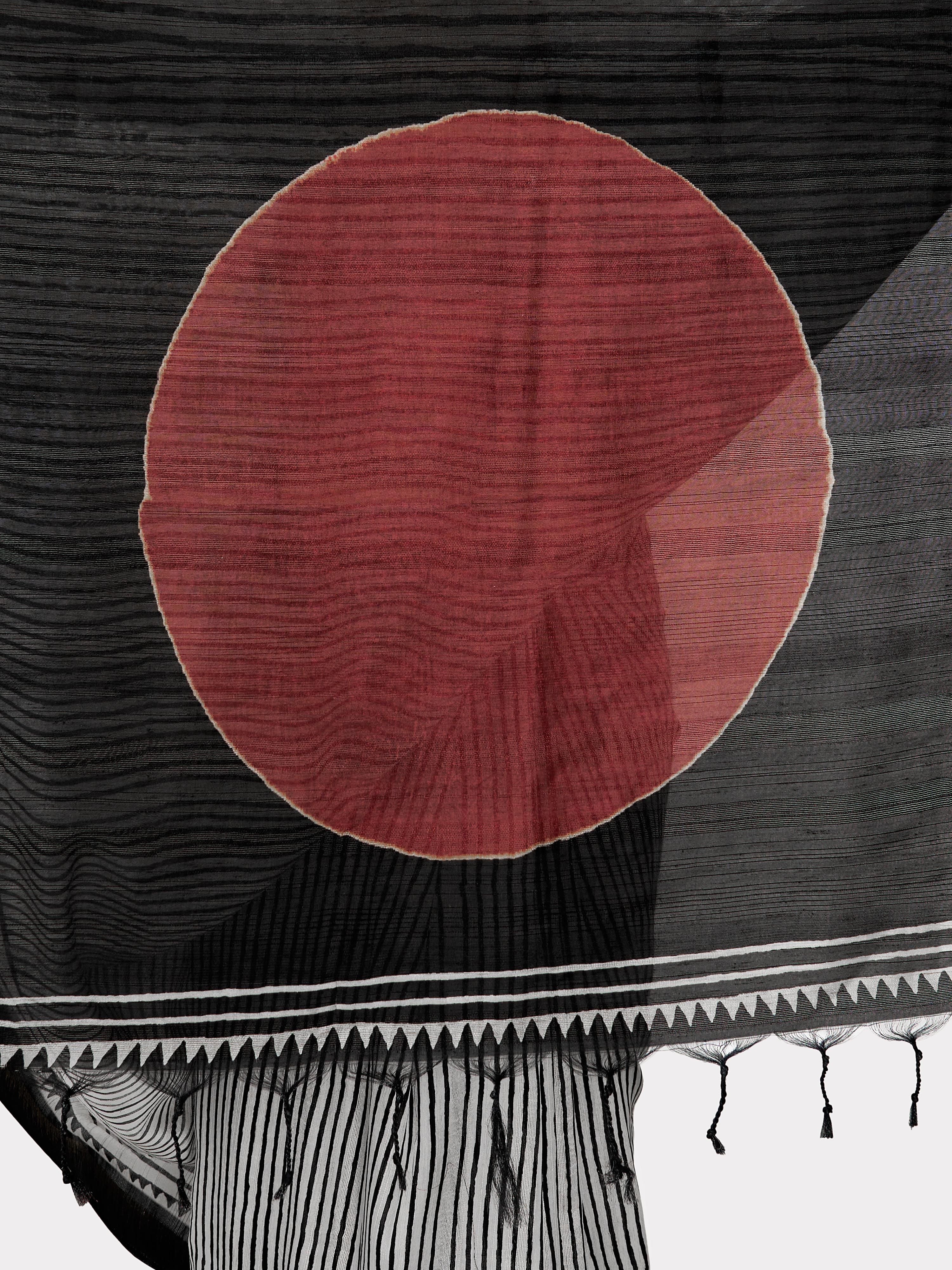 Women's Black Silk-Blend Geometric Print Saree With Unstitched Blouse Piece
