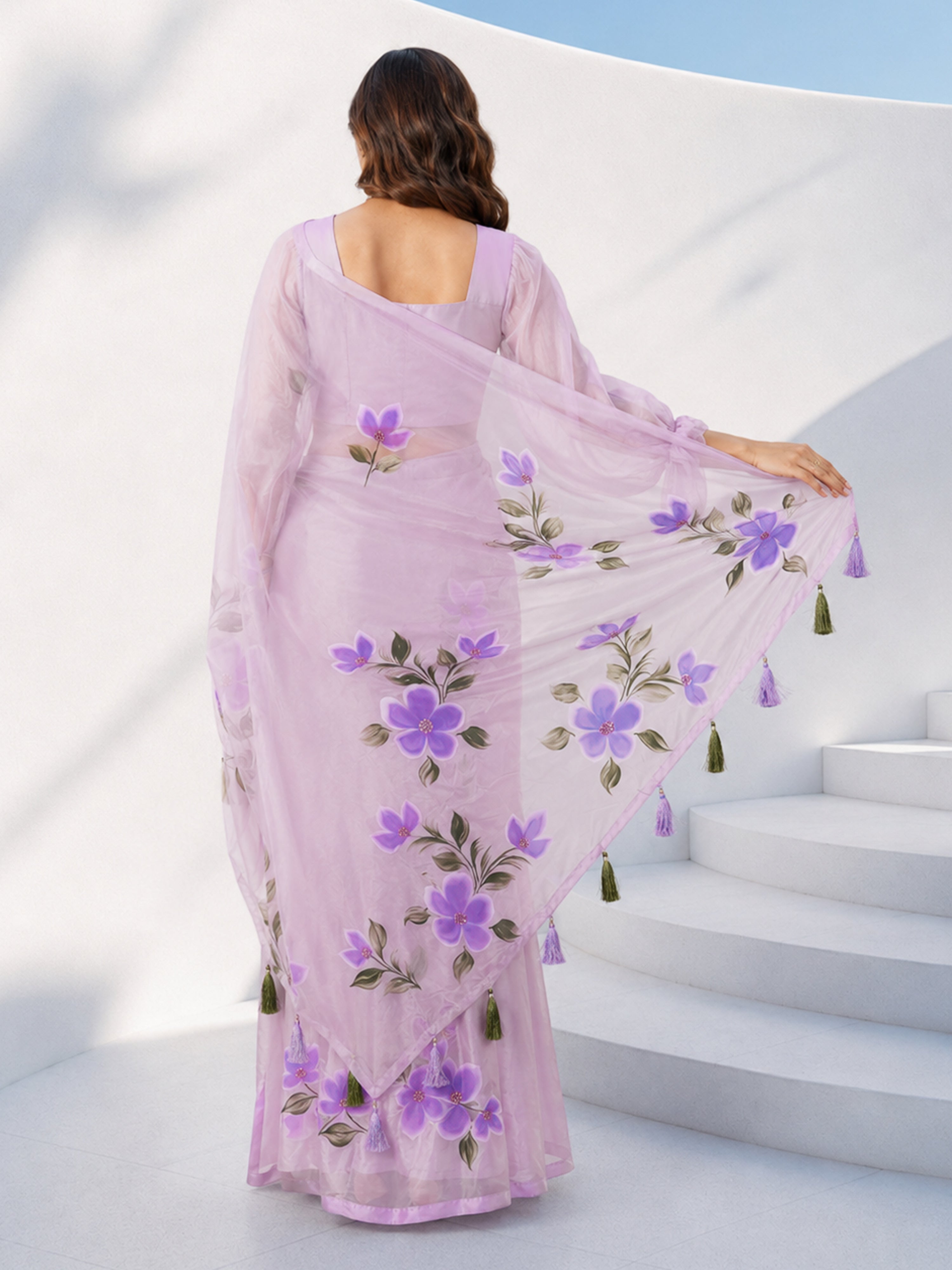 Women's Purple  Floral Saree with Unstitched Blouse Piece