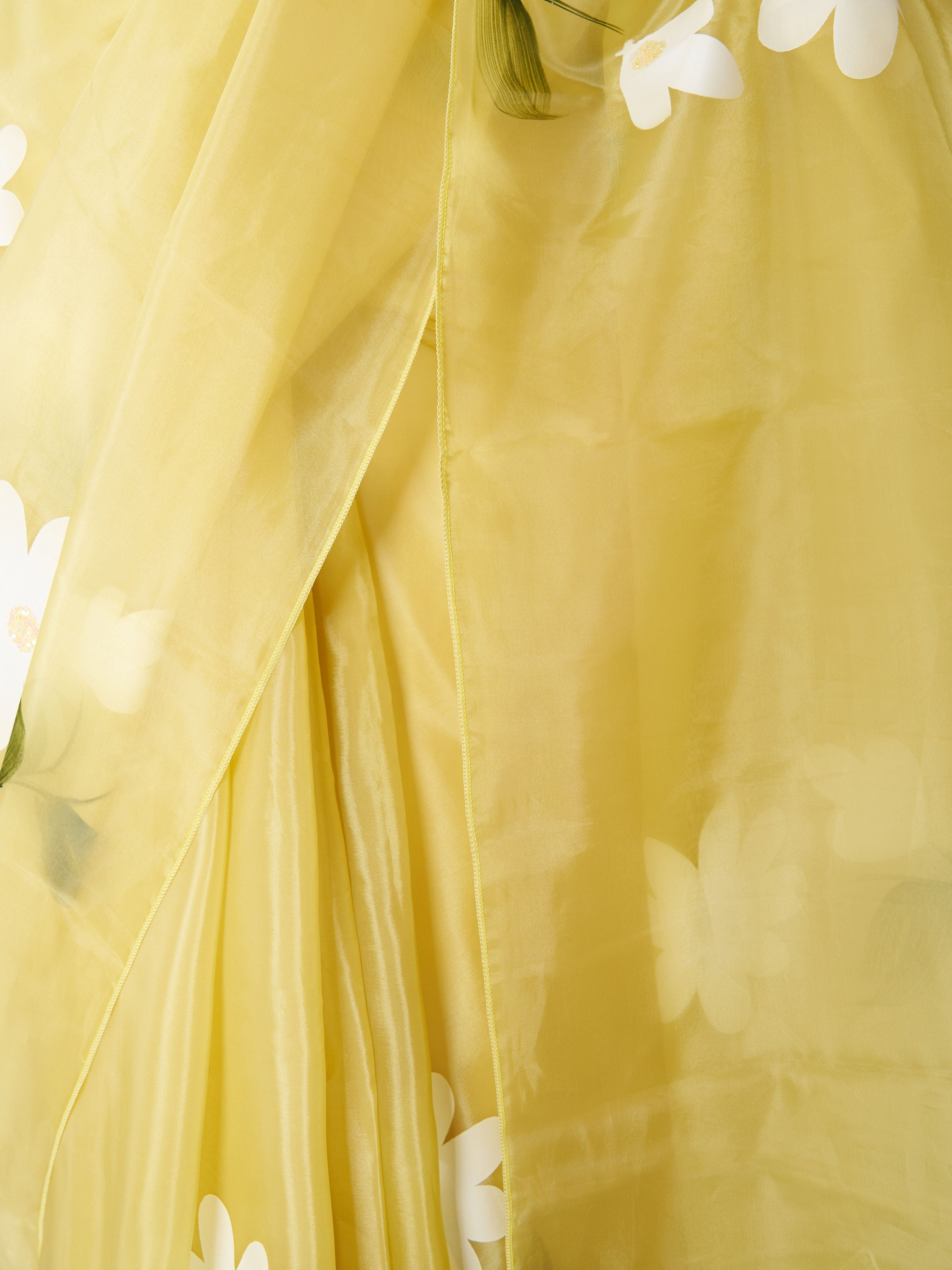 Women's Yellow Organza Floral Print Saree With Unstitched Blouse Piece