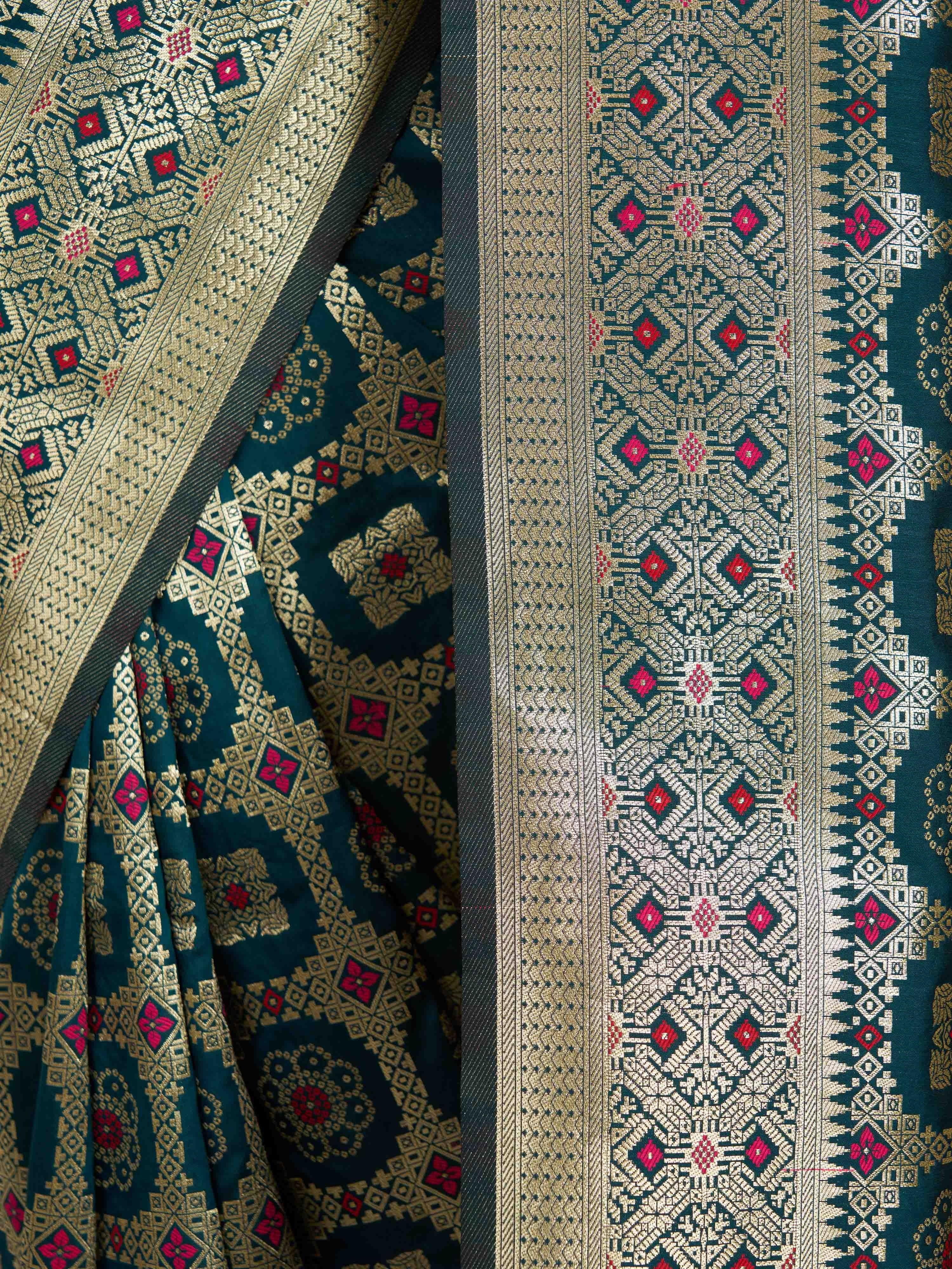 Women's Blue Cotton-Silk Geometric Print Saree With Unstitched Blouse Piece